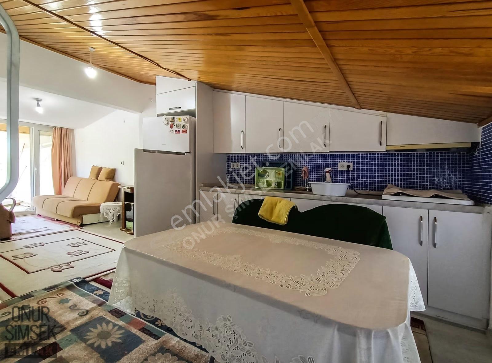 Güre Ramada Karşısı Full Eşyalı Kiralık 4+1 Tripleks Villa - Görsel 10