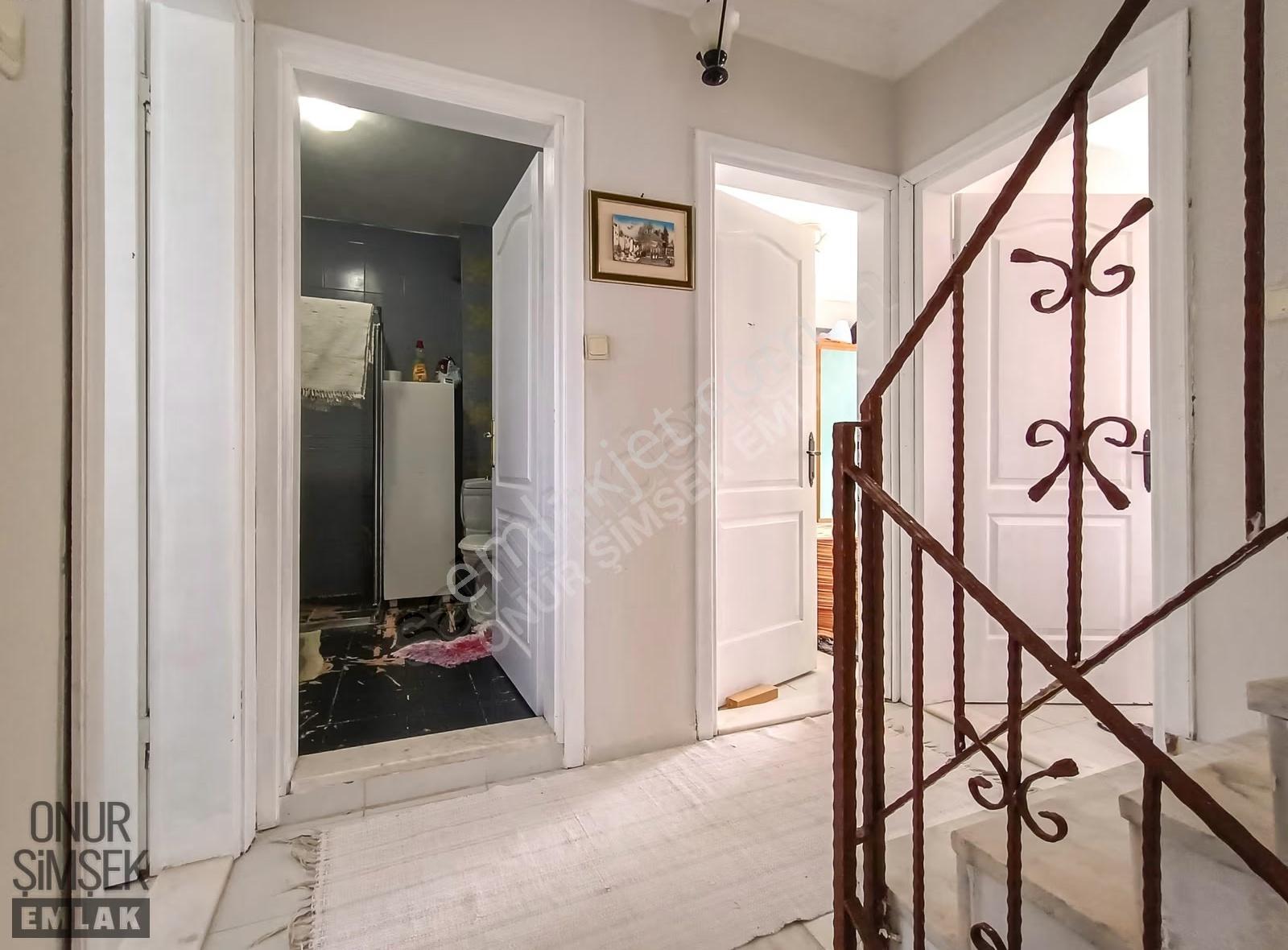 Güre Ramada Karşısı Full Eşyalı Kiralık 4+1 Tripleks Villa - Görsel 18