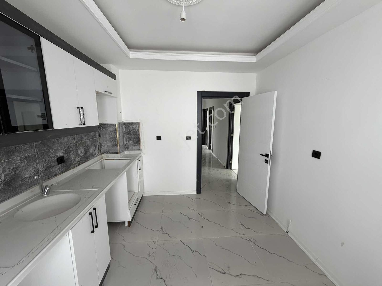 /lider'den/çarşı Merkezde 3+1 Ara Kat Kiralık Daire/ - Görsel 2