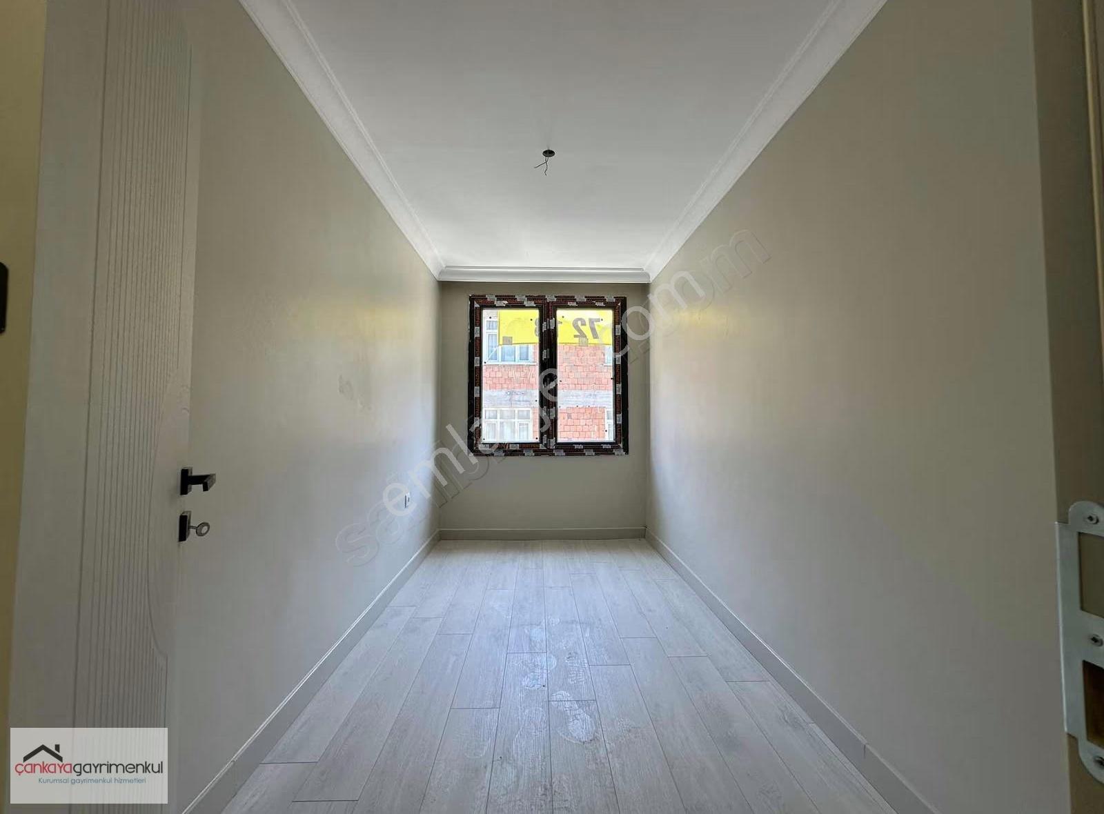 Halkalı Merkez De 3+1 Emsallerinden Büyük Satılık Daire - Görsel 2