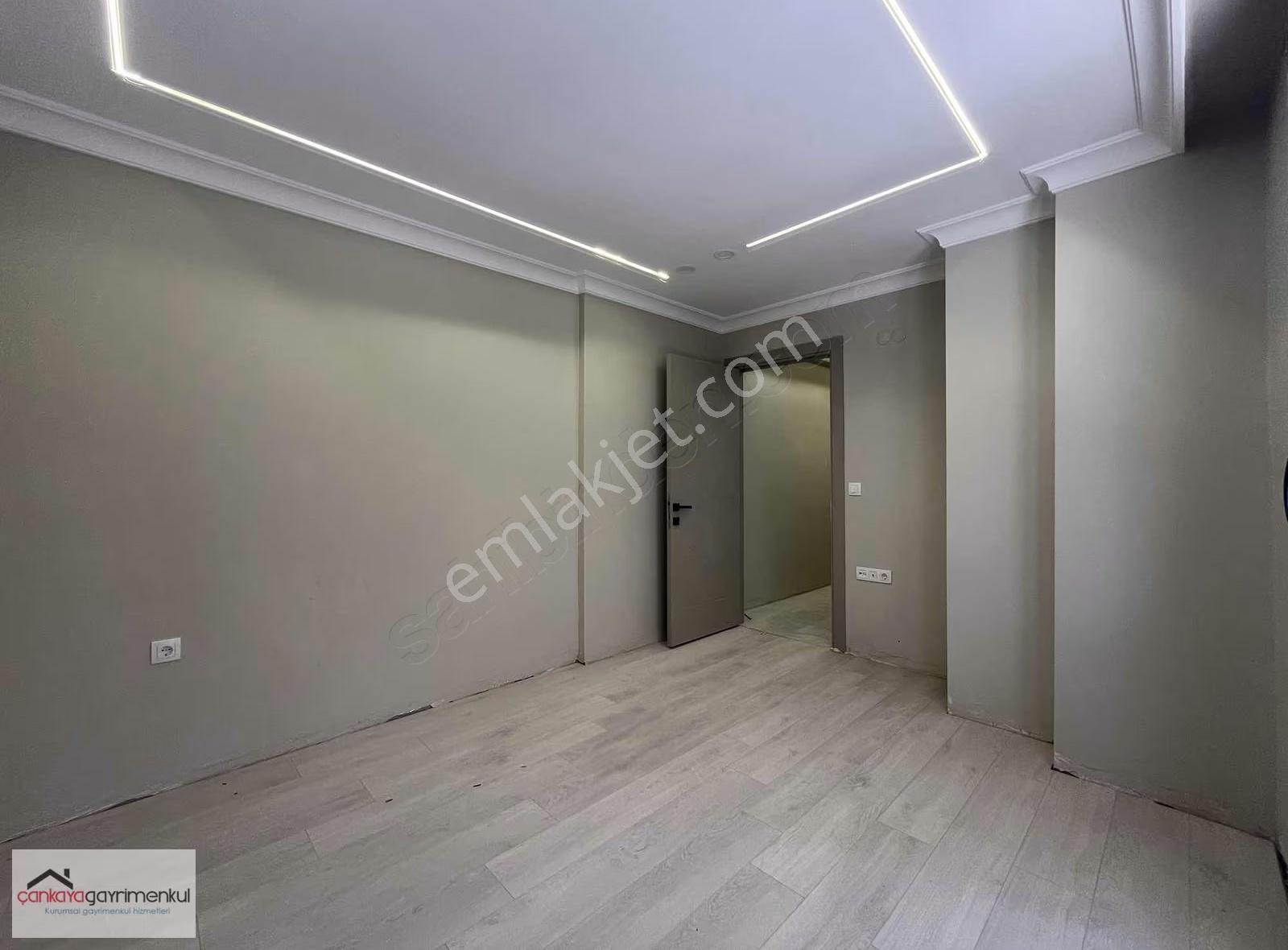 Halkalı Merkez'de Yerden Isıtmalı Lüks 1+1 Yüksek Giriş Daire!! - Görsel 8
