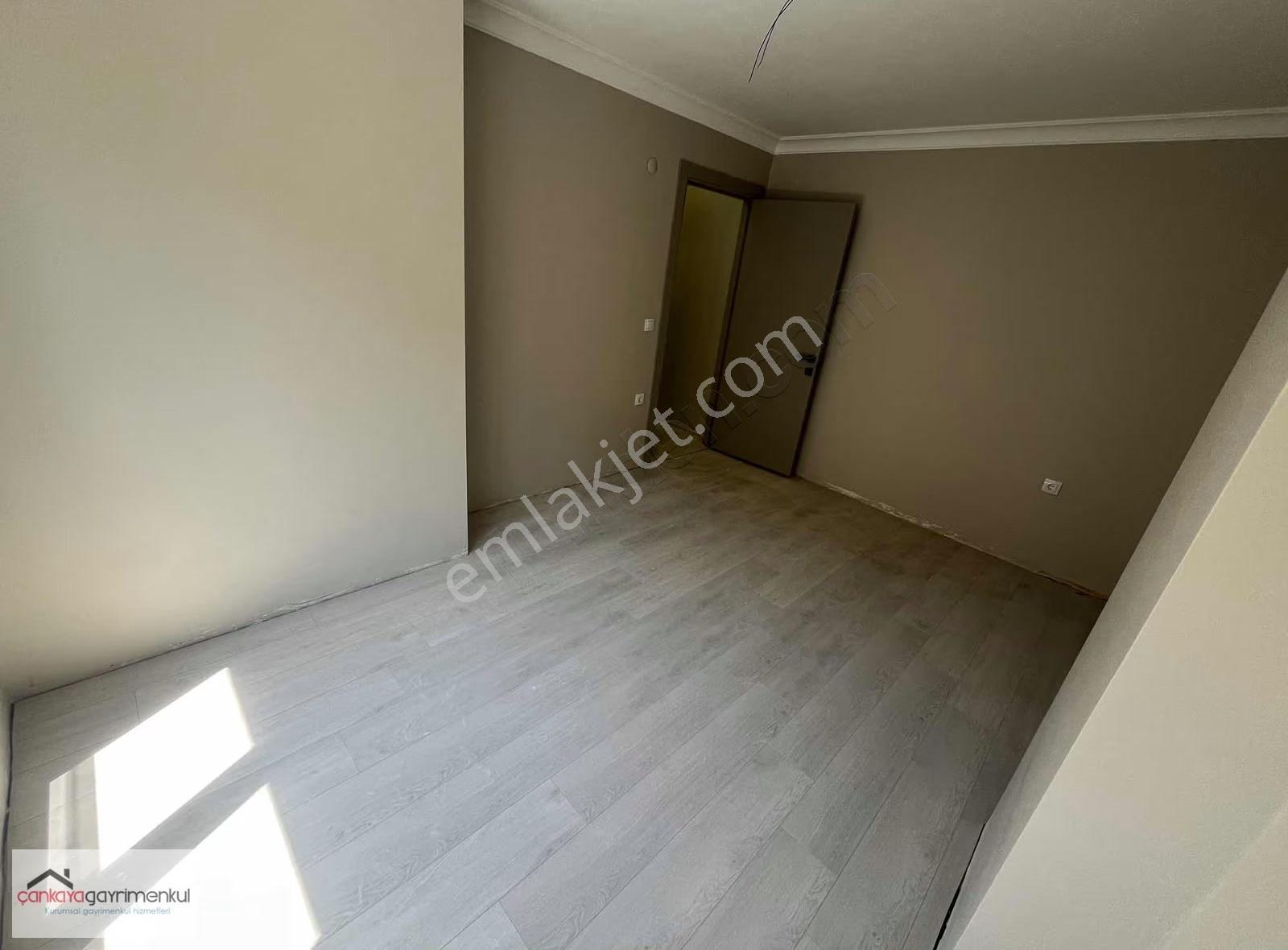Halkalı Merkez'de Yerden Isıtmalı Lüks 1+1 Yüksek Giriş Daire!! - Görsel 9