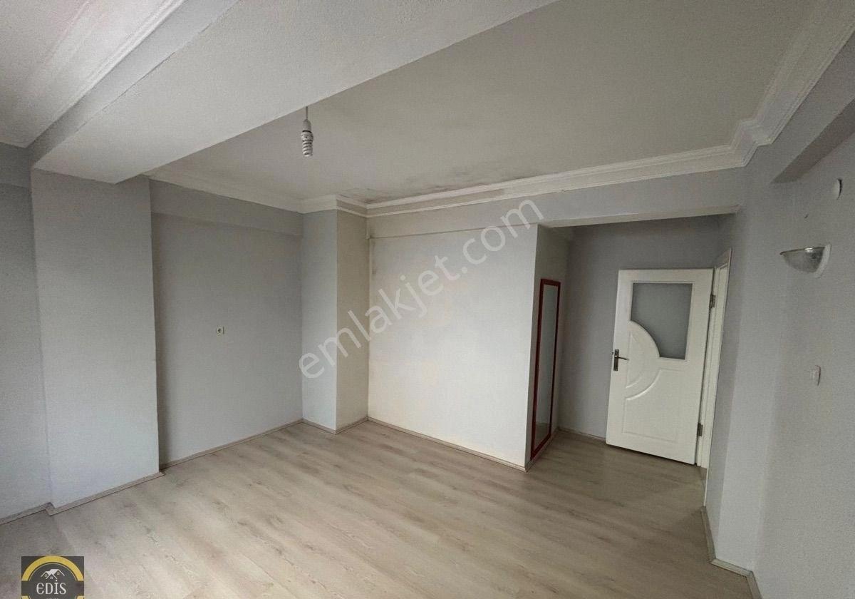 Mevlana Mah.de Kiralık Arakatta Mutfak Salon Ayrı Geniş 2+1 Daire - Görsel 29