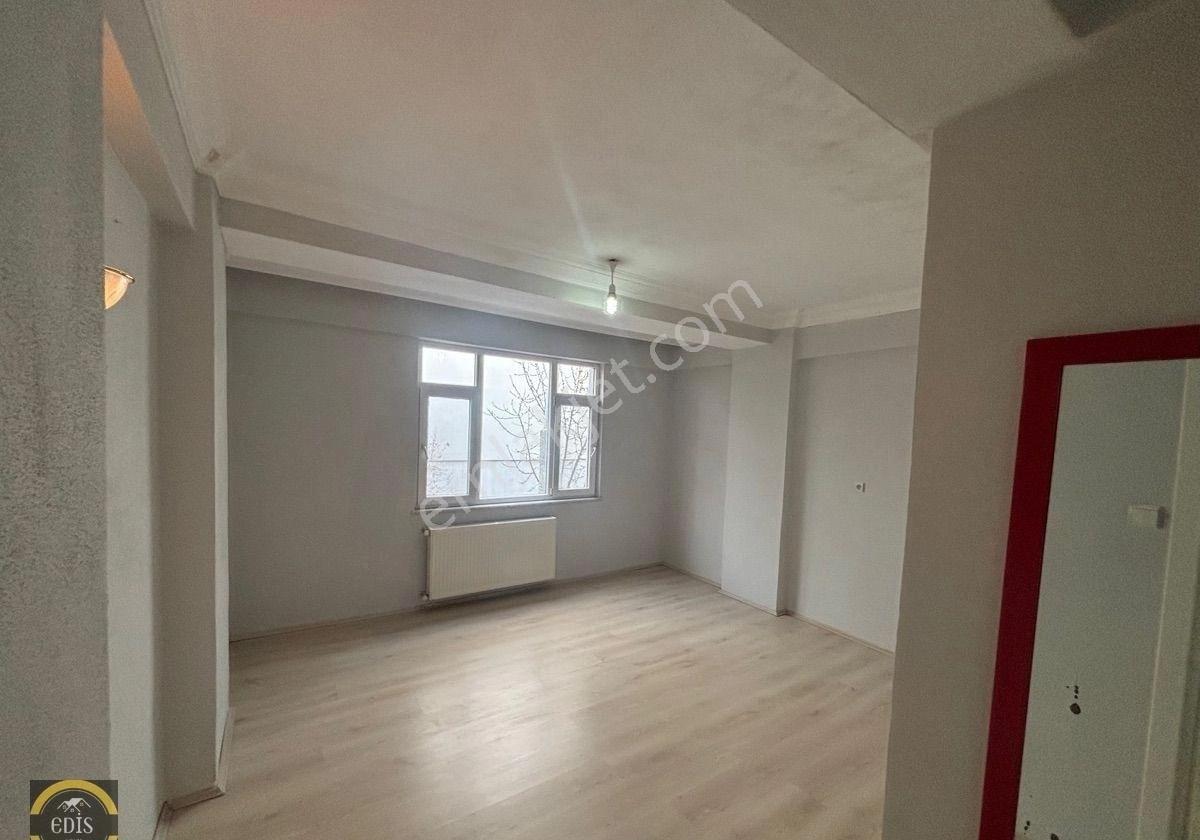 Mevlana Mah.de Kiralık Arakatta Mutfak Salon Ayrı Geniş 2+1 Daire - Görsel 23