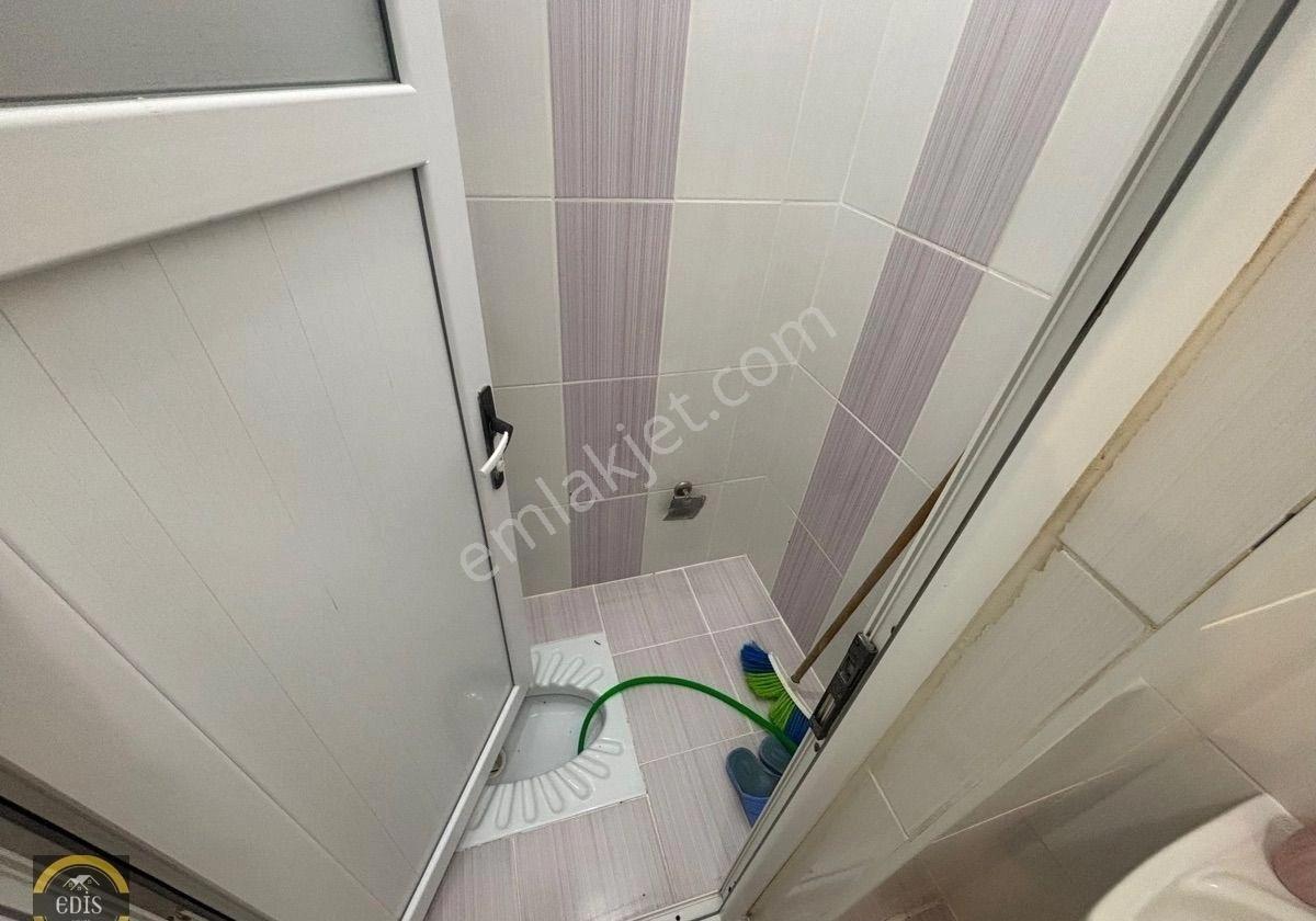 Mevlana Mah.de Kiralık Arakatta Mutfak Salon Ayrı Geniş 2+1 Daire - Görsel 13