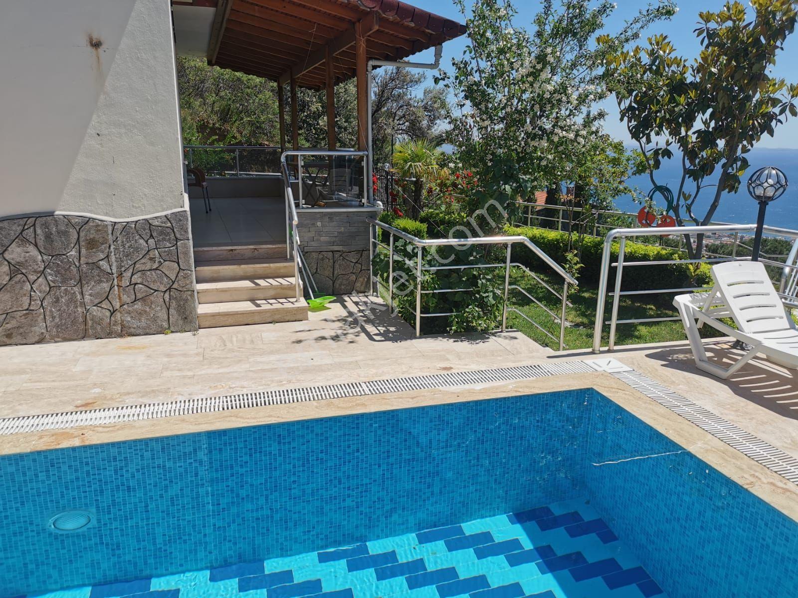 Kazdağlarında Havuzlu Muhafazakâr Villa - Görsel 16