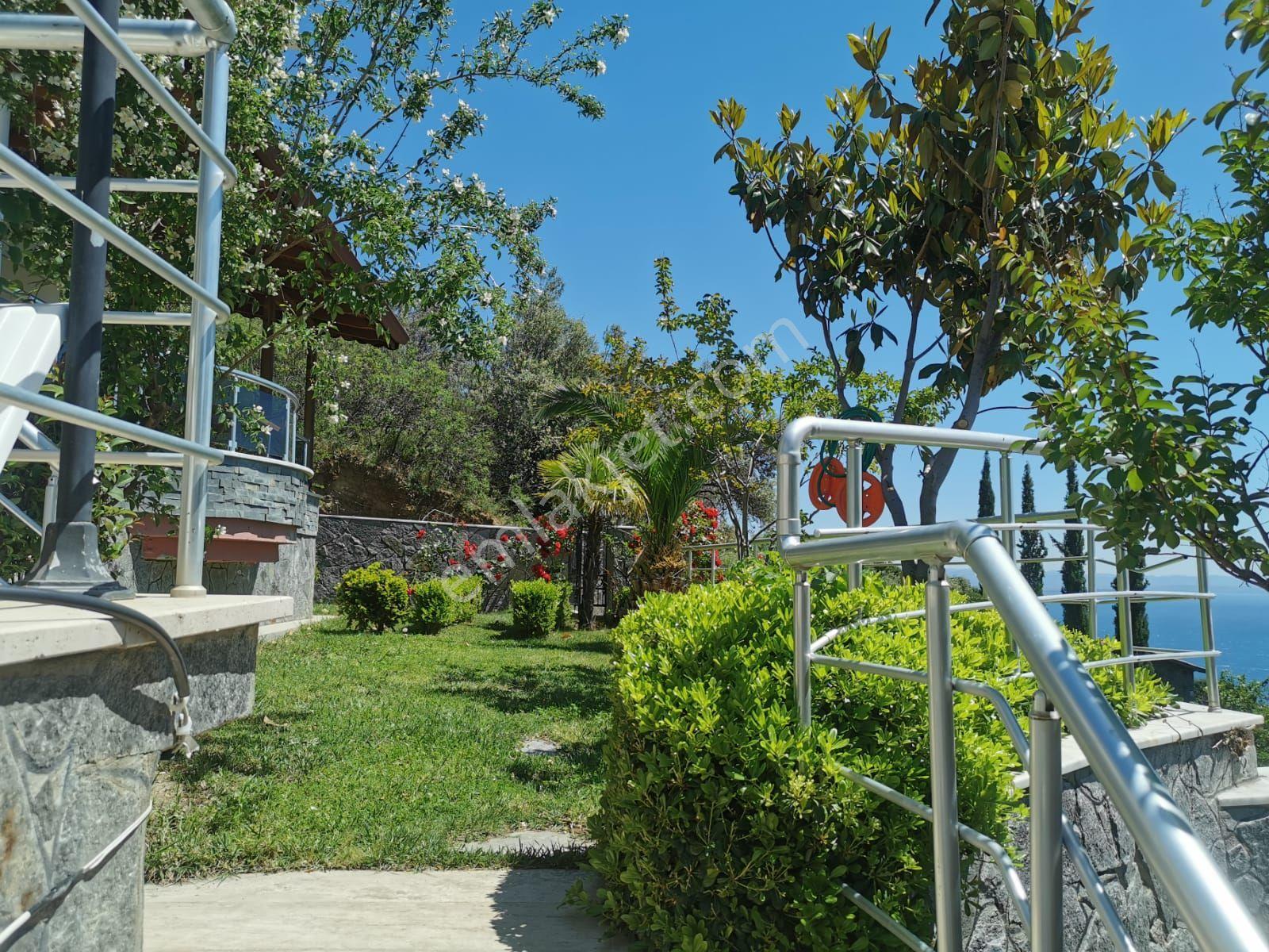 Kazdağlarında Havuzlu Muhafazakâr Villa - Görsel 9