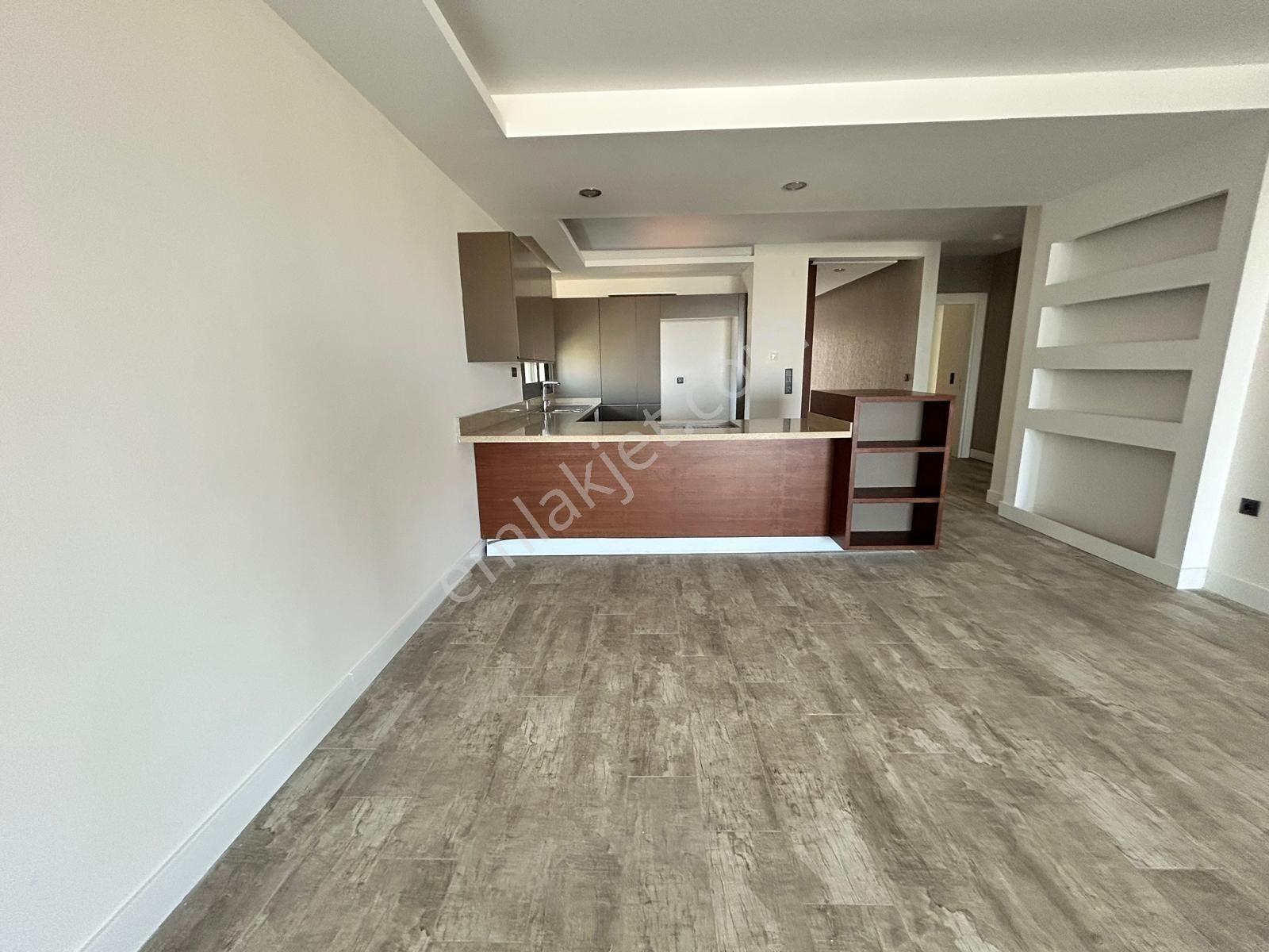 Aydın Kuşadası Ege Mahallesi Nde Satılık 3+1 Daire - Görsel 16