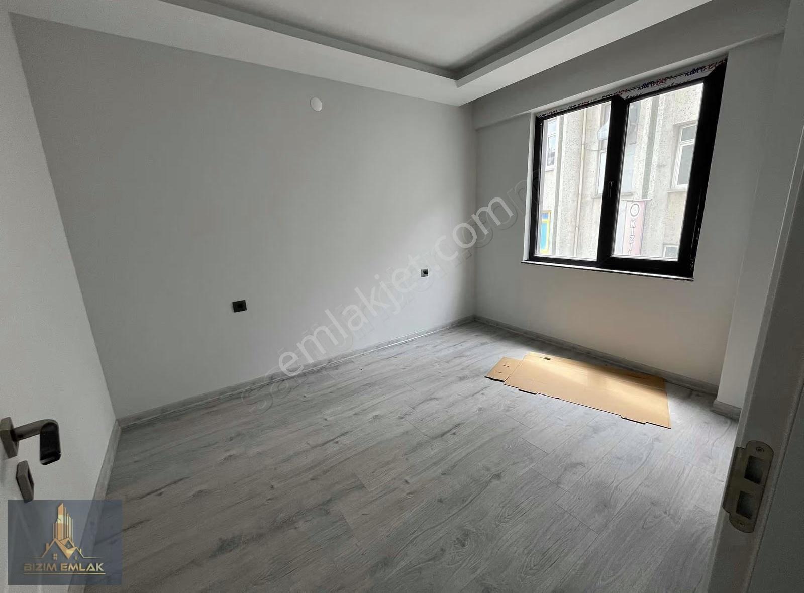 Temel Emlaktan Şehrin Merkezinde Satılık Sıfır 1+1 Daire - Görsel 6