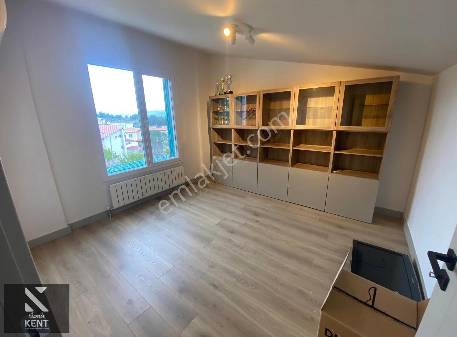 Kemalpaşa Çınar Satılık 6+1 Havuzlu Villa 280 M2 - Görsel 6