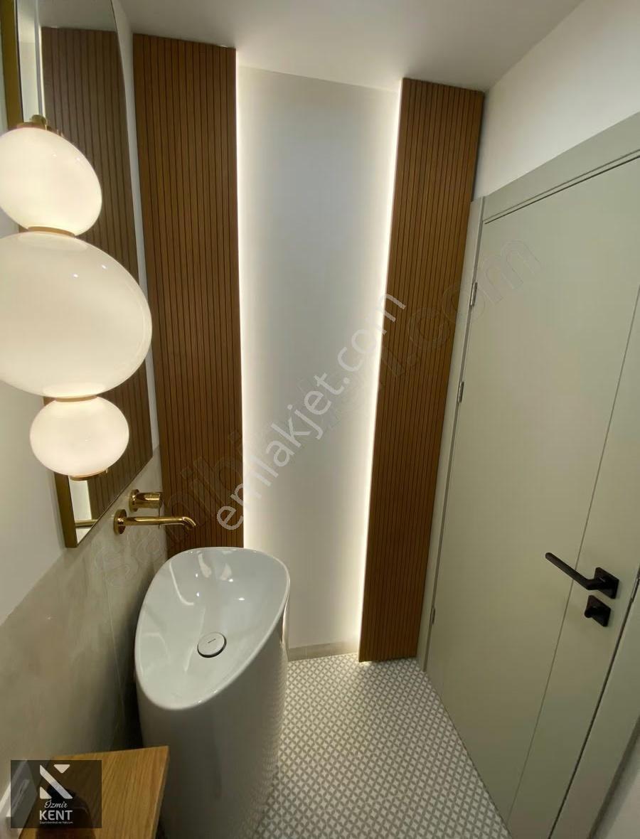 Kemalpaşa Çınar Satılık 6+1 Havuzlu Villa 280 M2 - Görsel 35