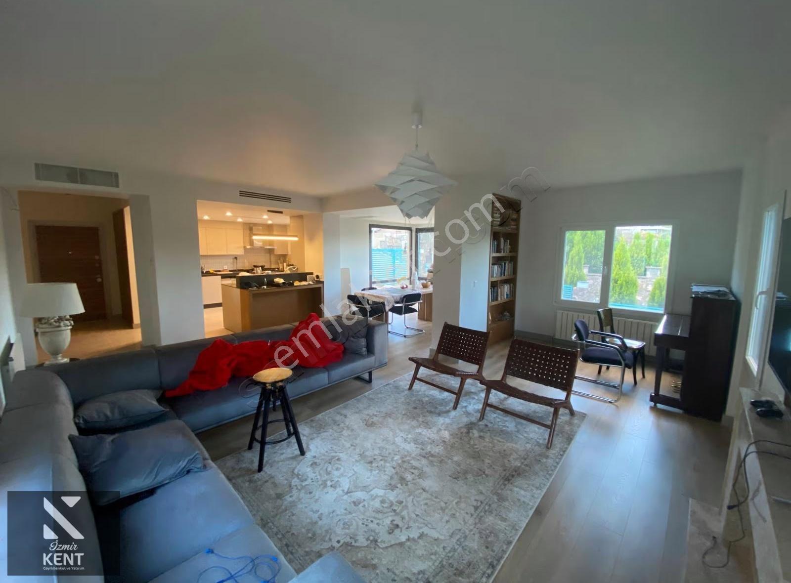 Kemalpaşa Çınar Satılık 6+1 Havuzlu Villa 280 M2 - Görsel 21