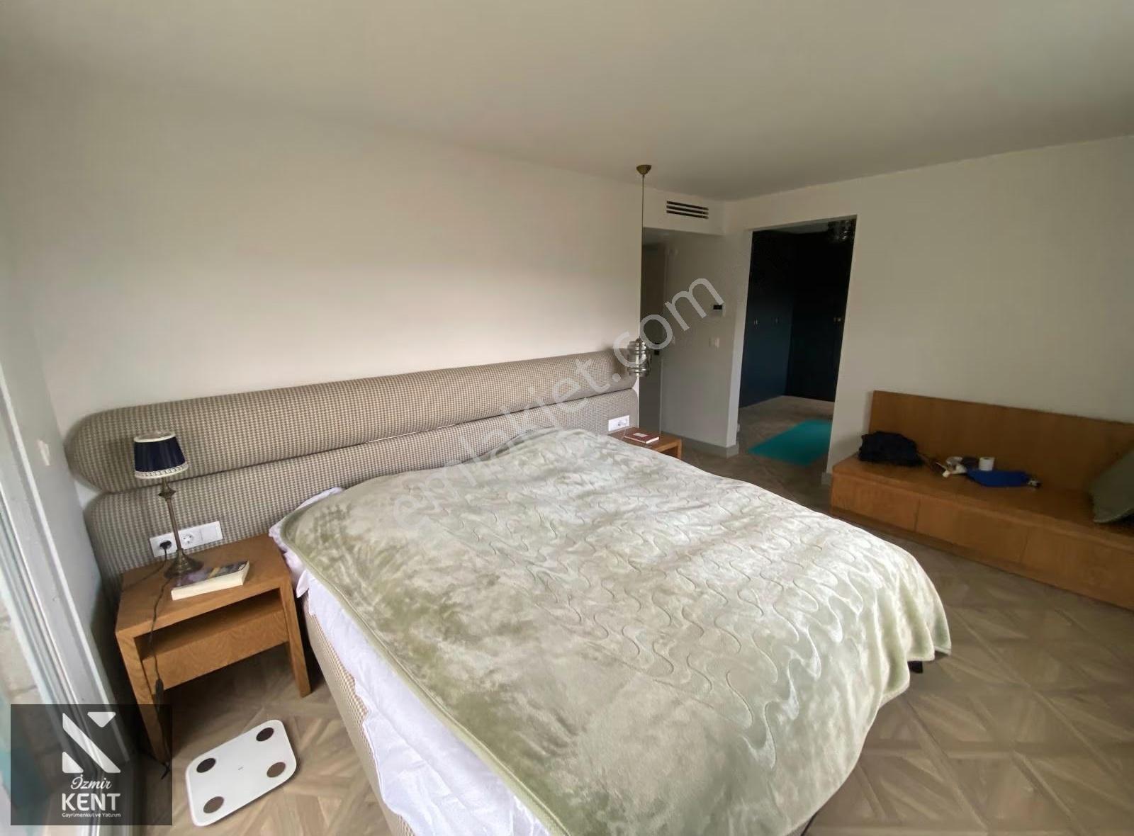 Kemalpaşa Çınar Satılık 6+1 Havuzlu Villa 280 M2 - Görsel 14