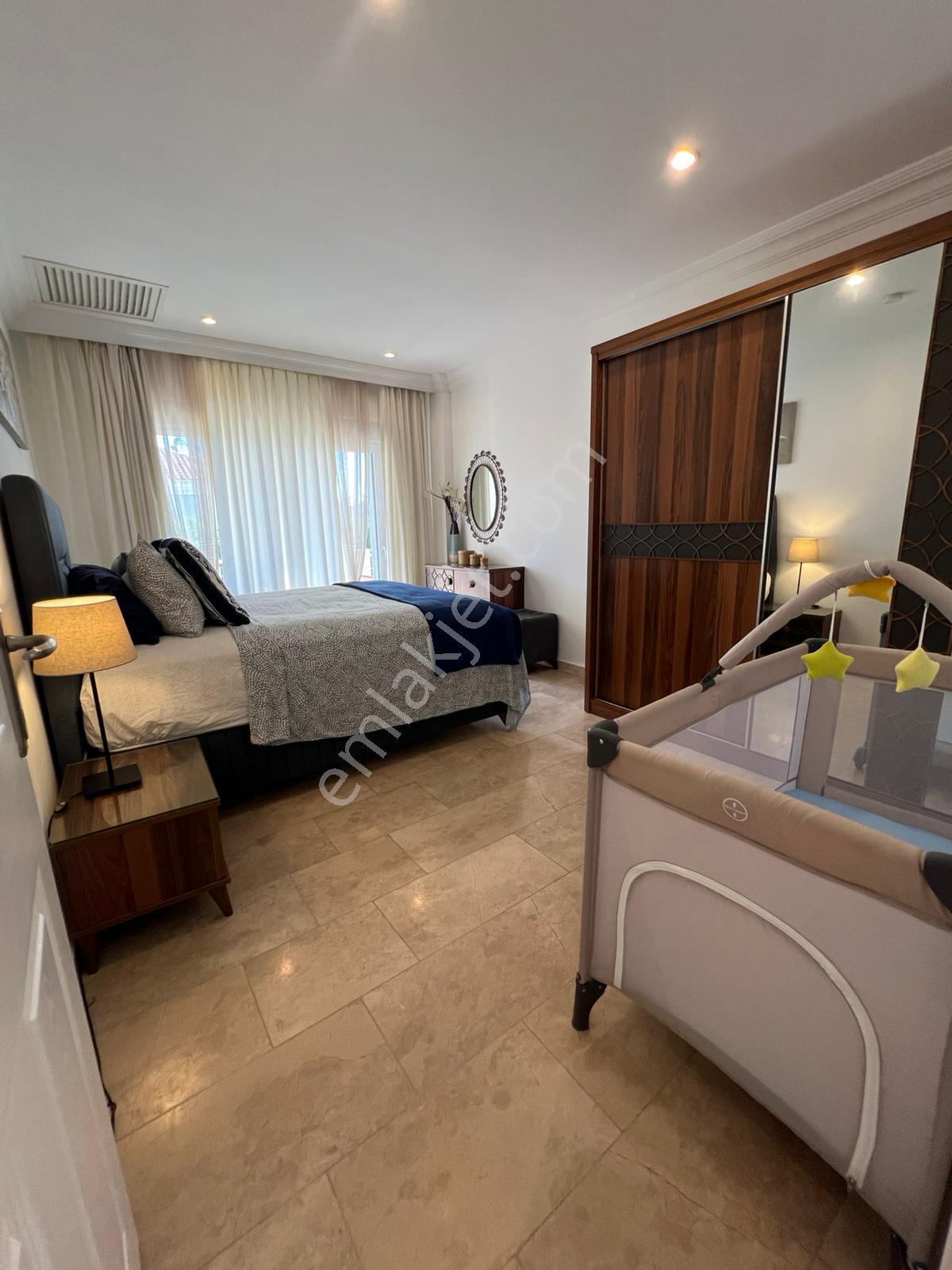 Günlük Kiralık Havuzlu Villa 3+1 Villa Marc - Görsel 30