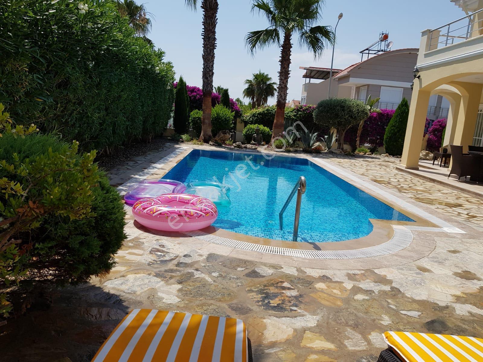 Günlük Kiralık Havuzlu Villa 3+1 Villa Marc - Görsel 4