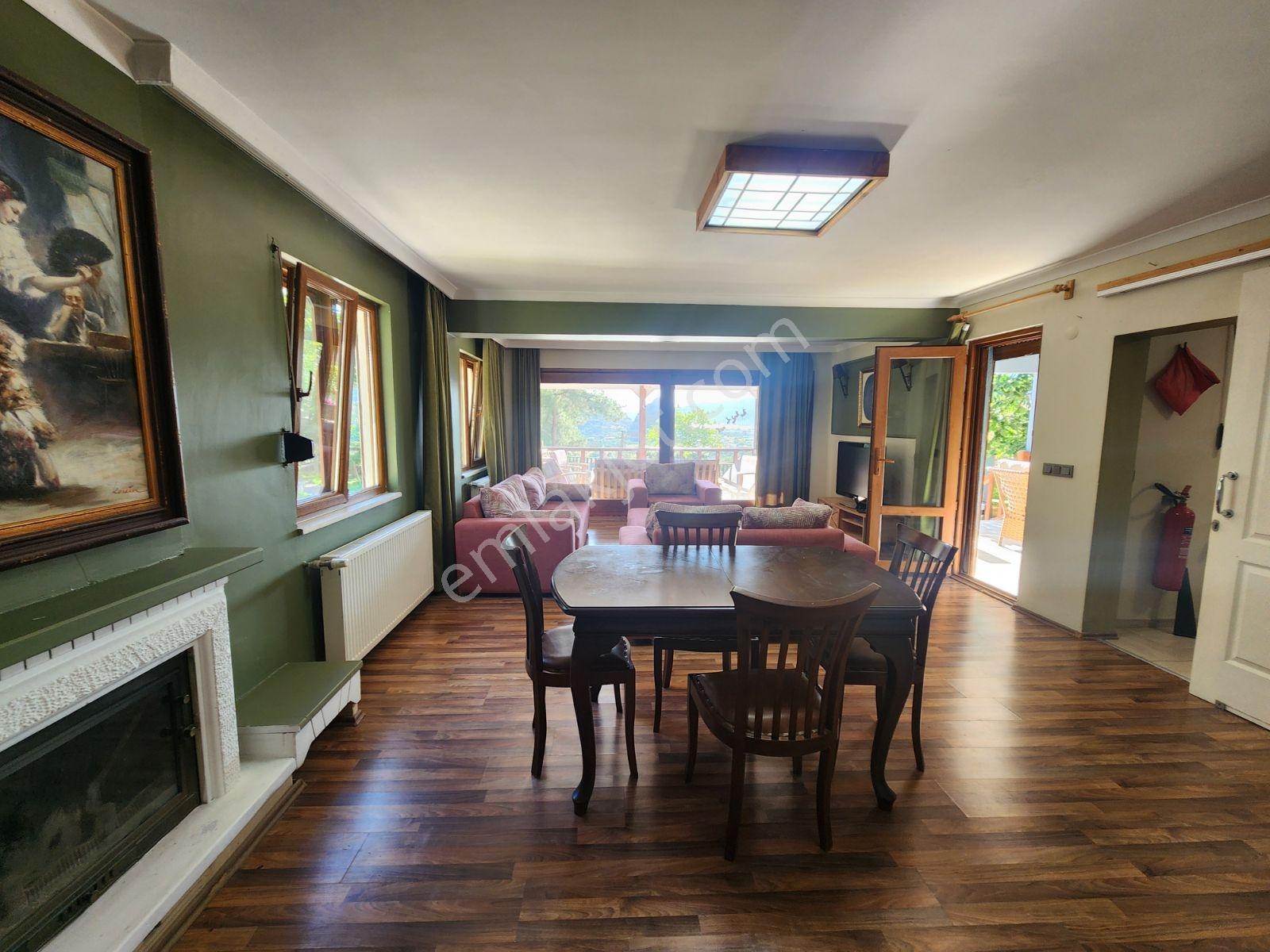 Marmaris Hisarönü Denize800m 1300m2 Arsa Eşsiz Konumlu Müstakil - Görsel 8