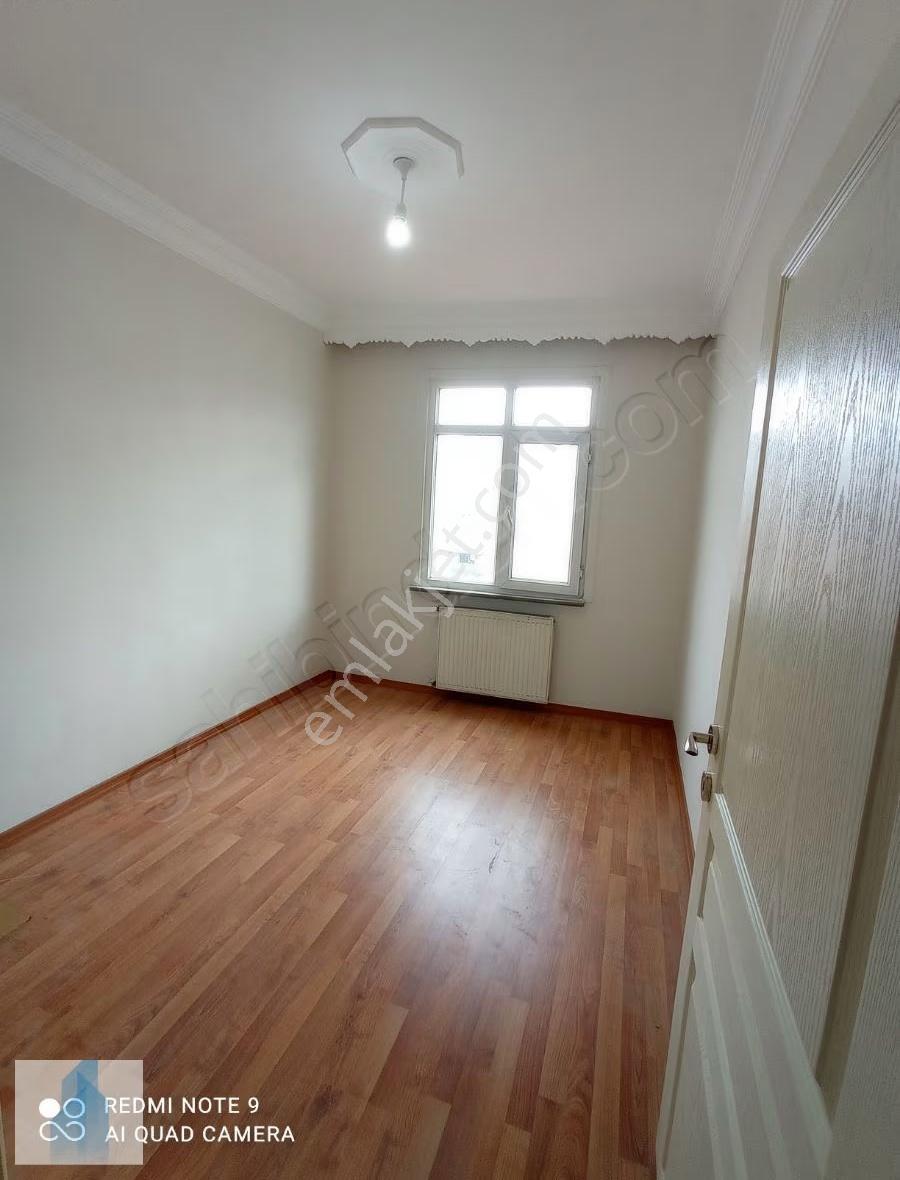 Bağcılar Merkez De Satılık 3+1,130m2 Komple Sıfır Daire,3 Balkon - Görsel 13
