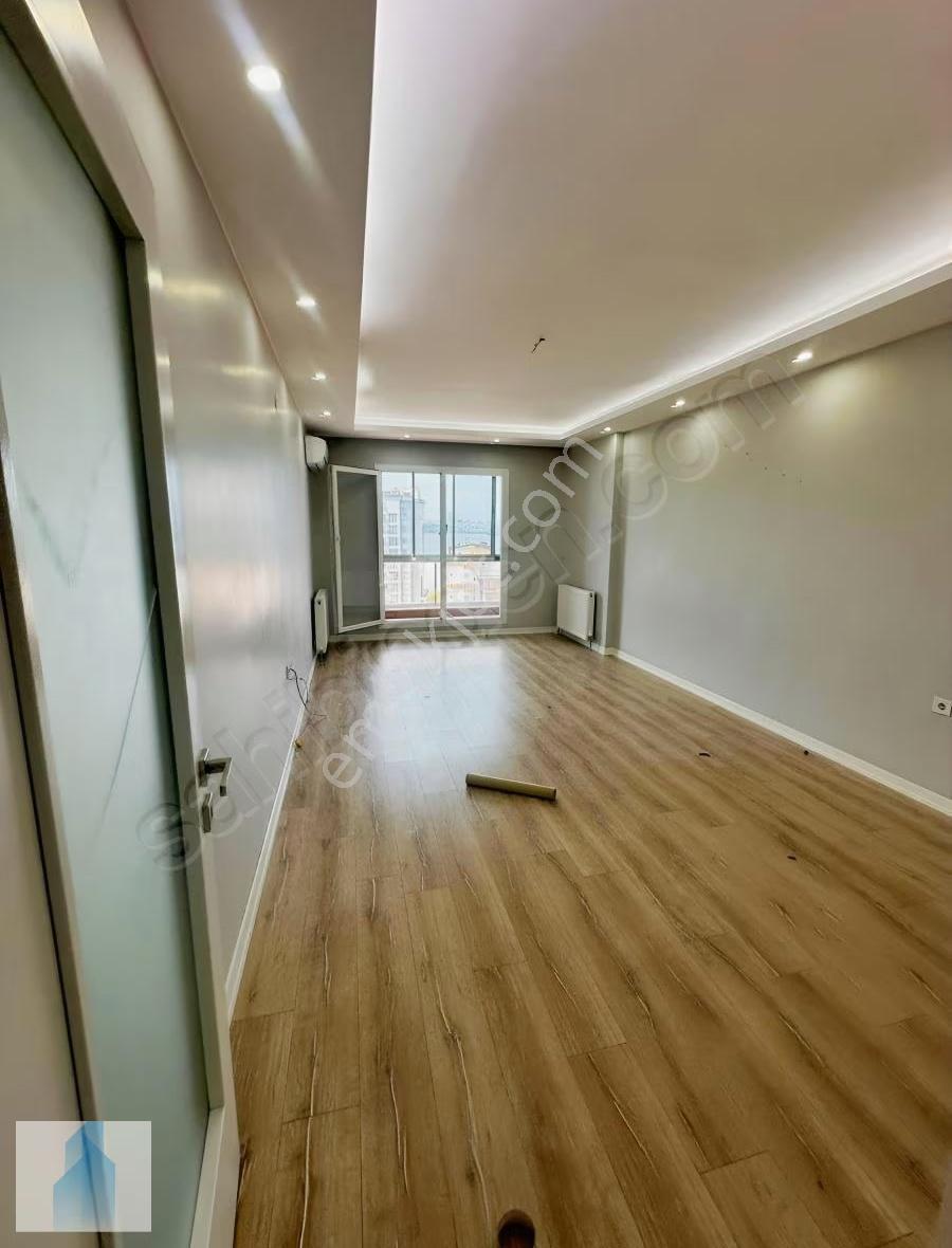 Küçükçekmece Göl Marin De Satılık 3+1 Site İçi Daire , Otoparklı - Görsel 11