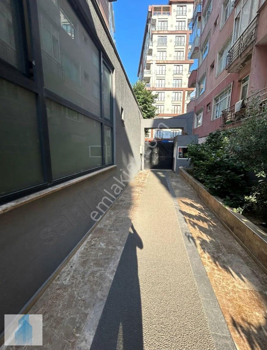 Küçükçekmece Göl Marin De Satılık 3+1 Site İçi Daire , Otoparklı - Görsel 8