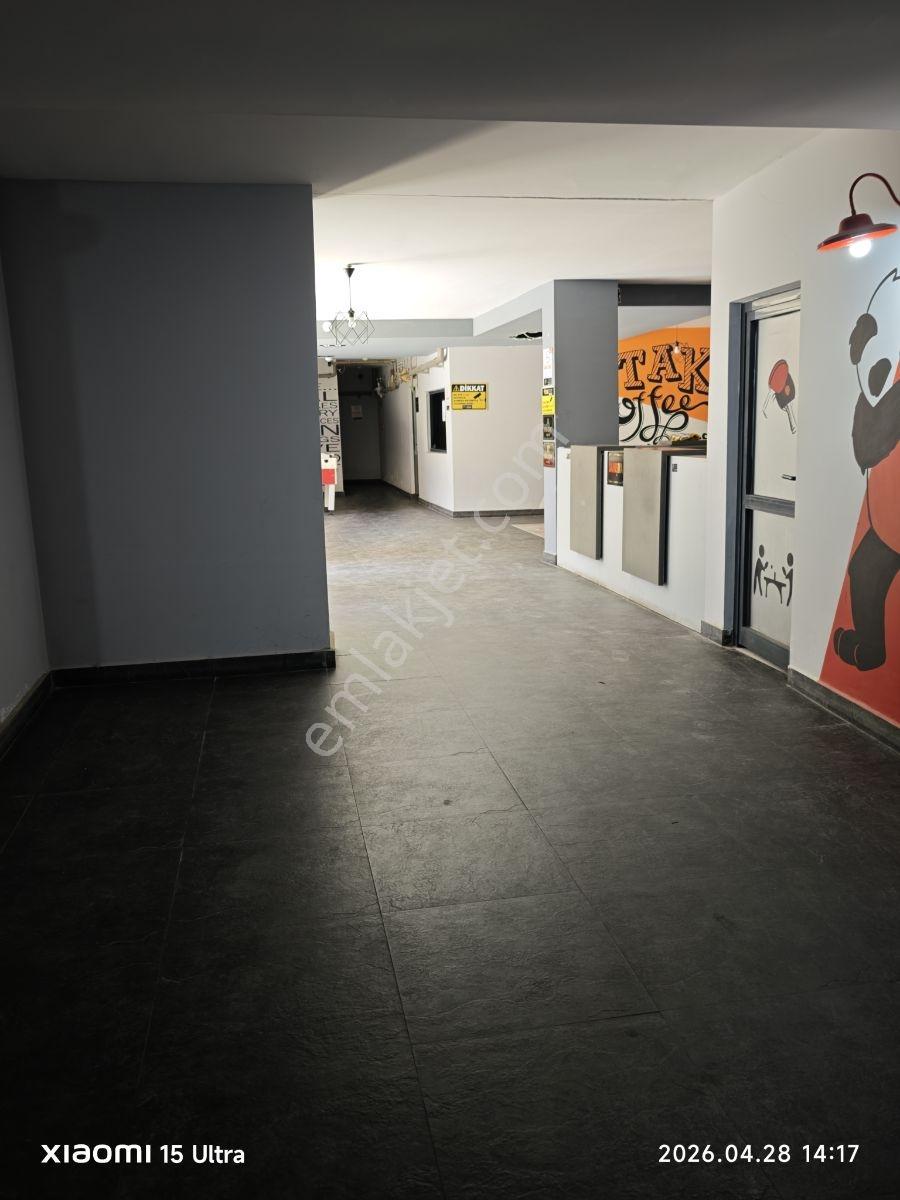 Üniversite Yolu Üzeri Eşyalı 1+1 Daire - Görsel 11