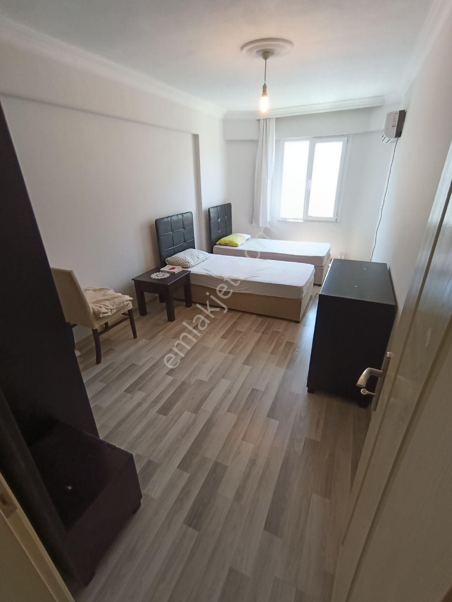 Plaja Yakın Kısmi Deniz Manzaralı Bakımlı Villa - Görsel 31