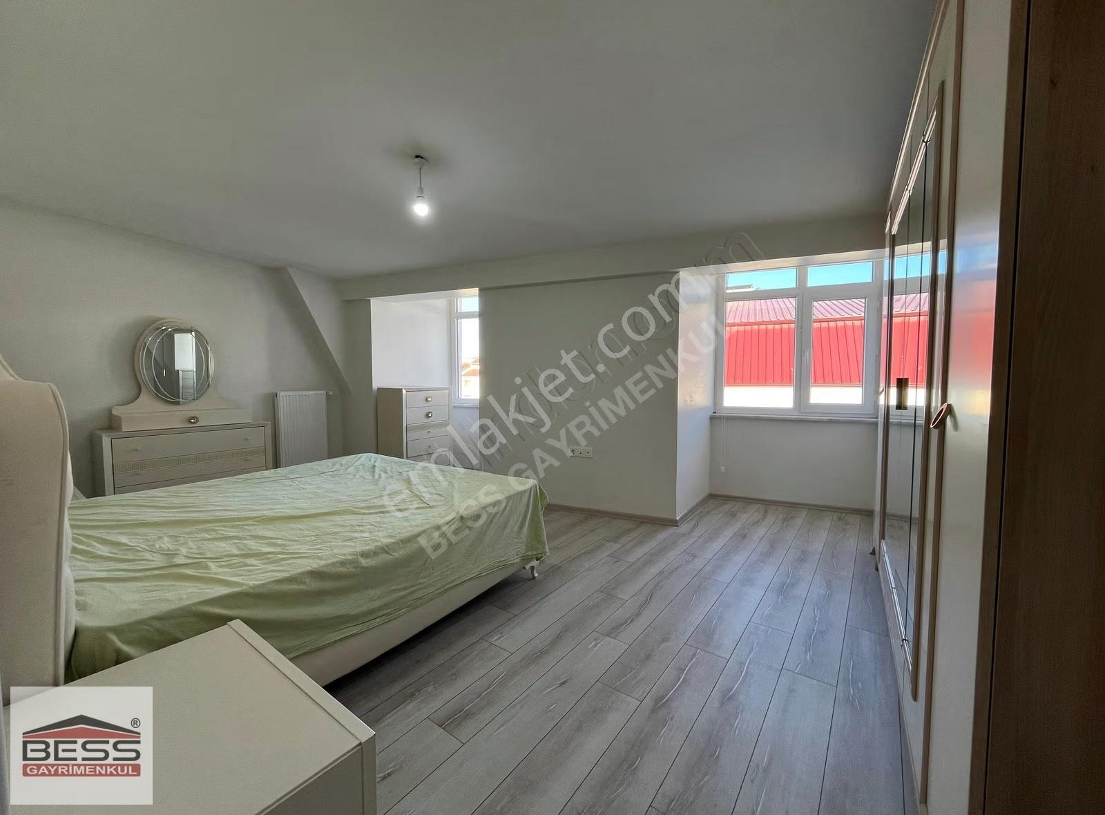 Bess'den İki Eylül Caddes Üzeri Satılık Eşyalı 4+1 Dubleks Daire - Görsel 14