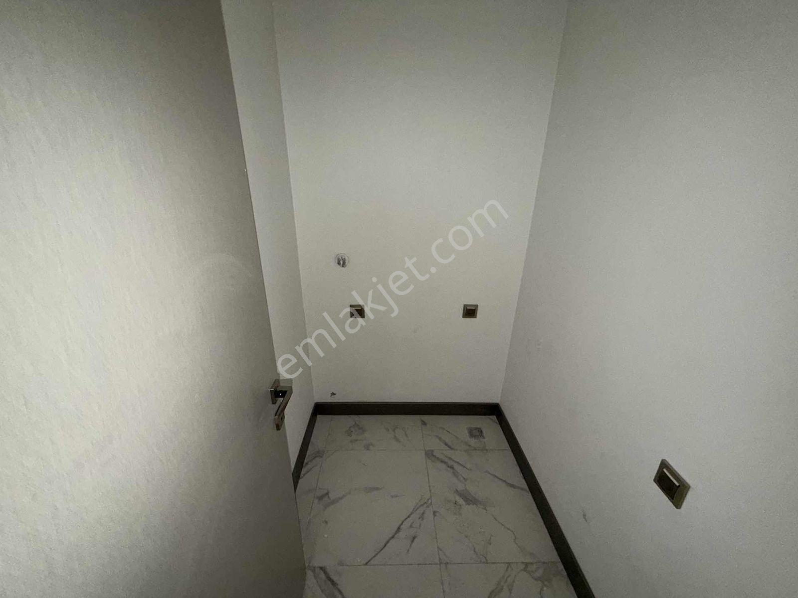 Tutkun Gayrimenkul'den Çömlekçi Toki'de Satılık 4+1 Köşe Daire - Görsel 35