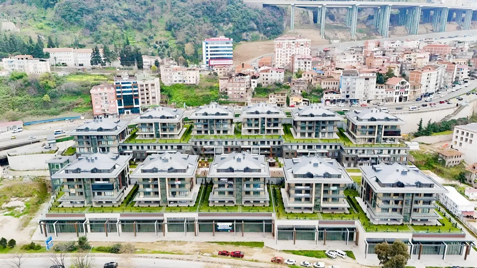 Tutkun Gayrimenkul'den Çömlekçi Toki'de Satılık 4+1 Daire