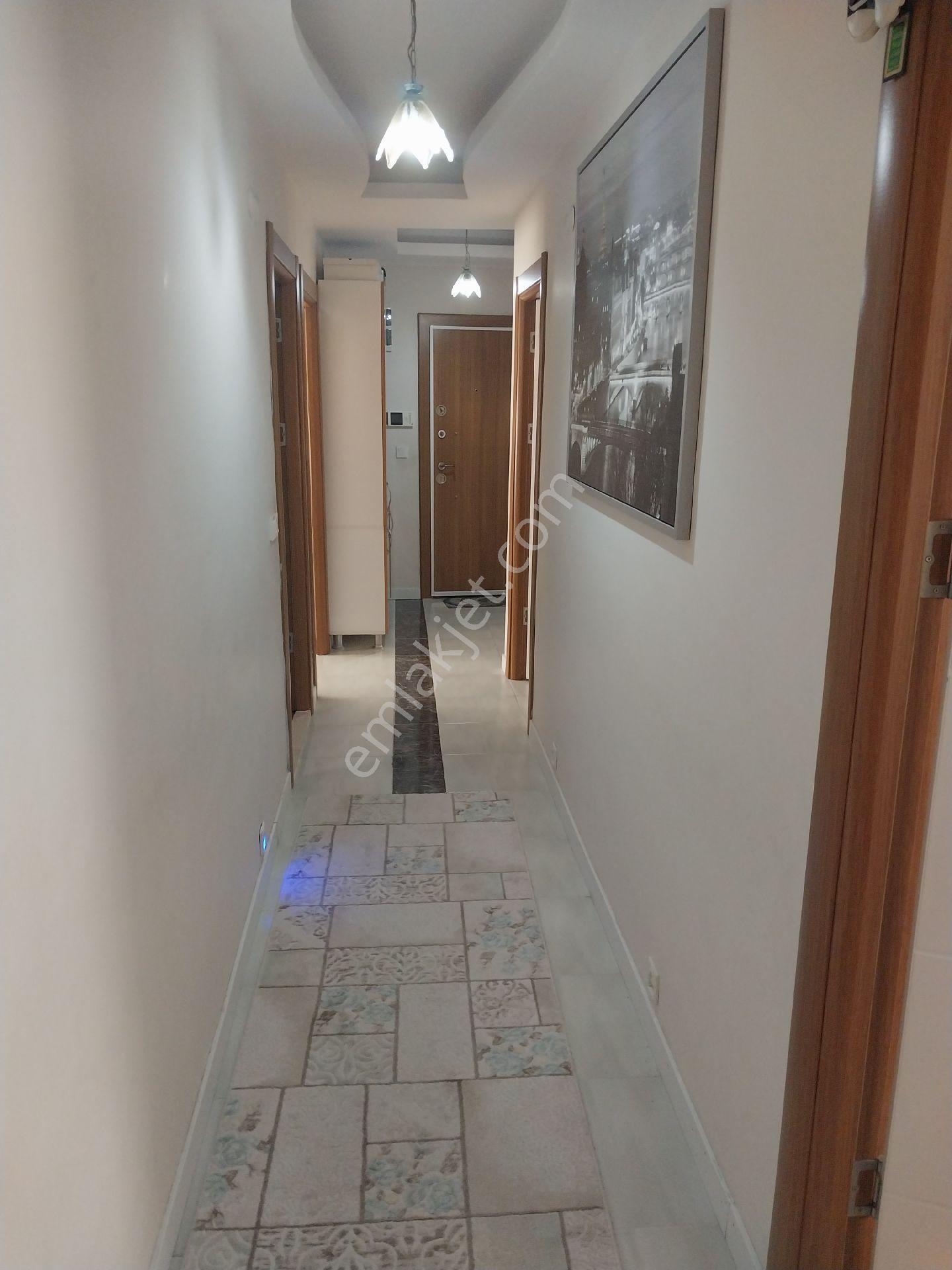 Yeni Lüx Ordu Caddesinde Yerden Isıtmalı Ekektrikli Panjurlu Kapalı Otoparklı Asansörlü - Görsel 30