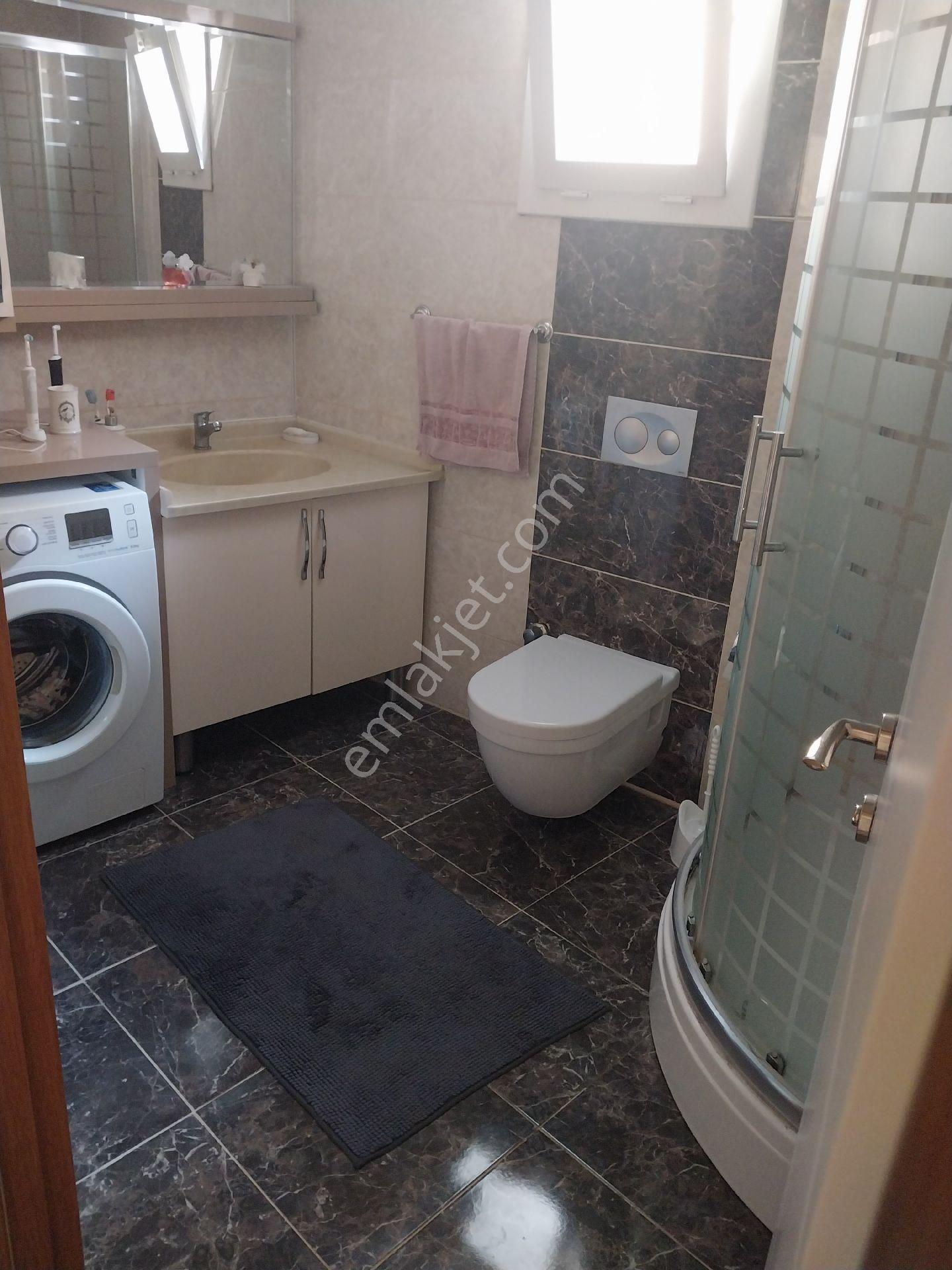 Yeni Lüx Ordu Caddesinde Yerden Isıtmalı Ekektrikli Panjurlu Kapalı Otoparklı Asansörlü - Görsel 28