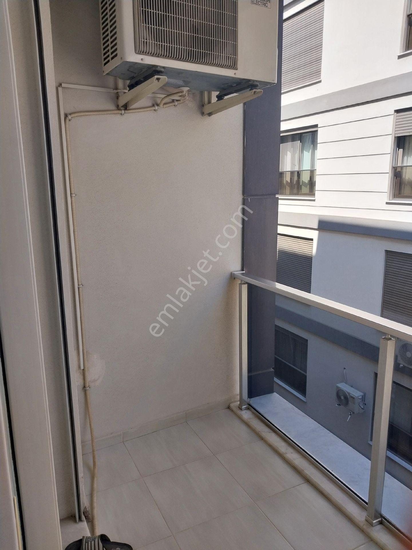 Yeni Lüx Ordu Caddesinde Yerden Isıtmalı Ekektrikli Panjurlu Kapalı Otoparklı Asansörlü - Görsel 25
