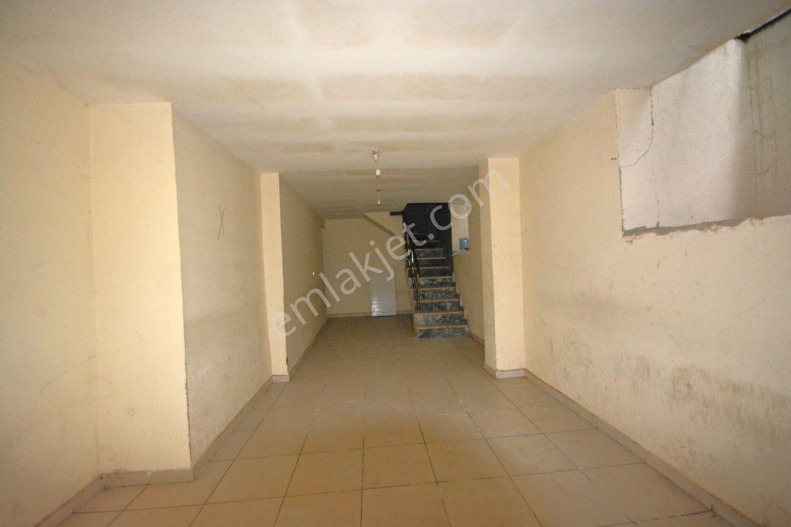 Satılık 110 M² Cadde Üzerinde Çok Uygun Fiyata!! Depolu Dükkan - Görsel 4