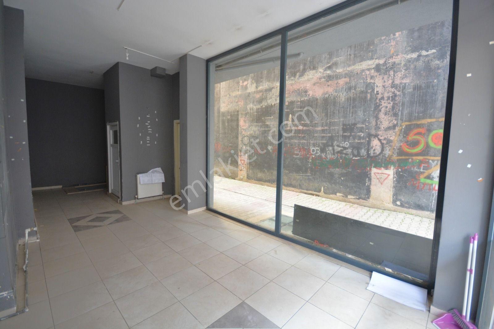 Satılık 110 M² Cadde Üzerinde Çok Uygun Fiyata!! Depolu Dükkan - Görsel 14