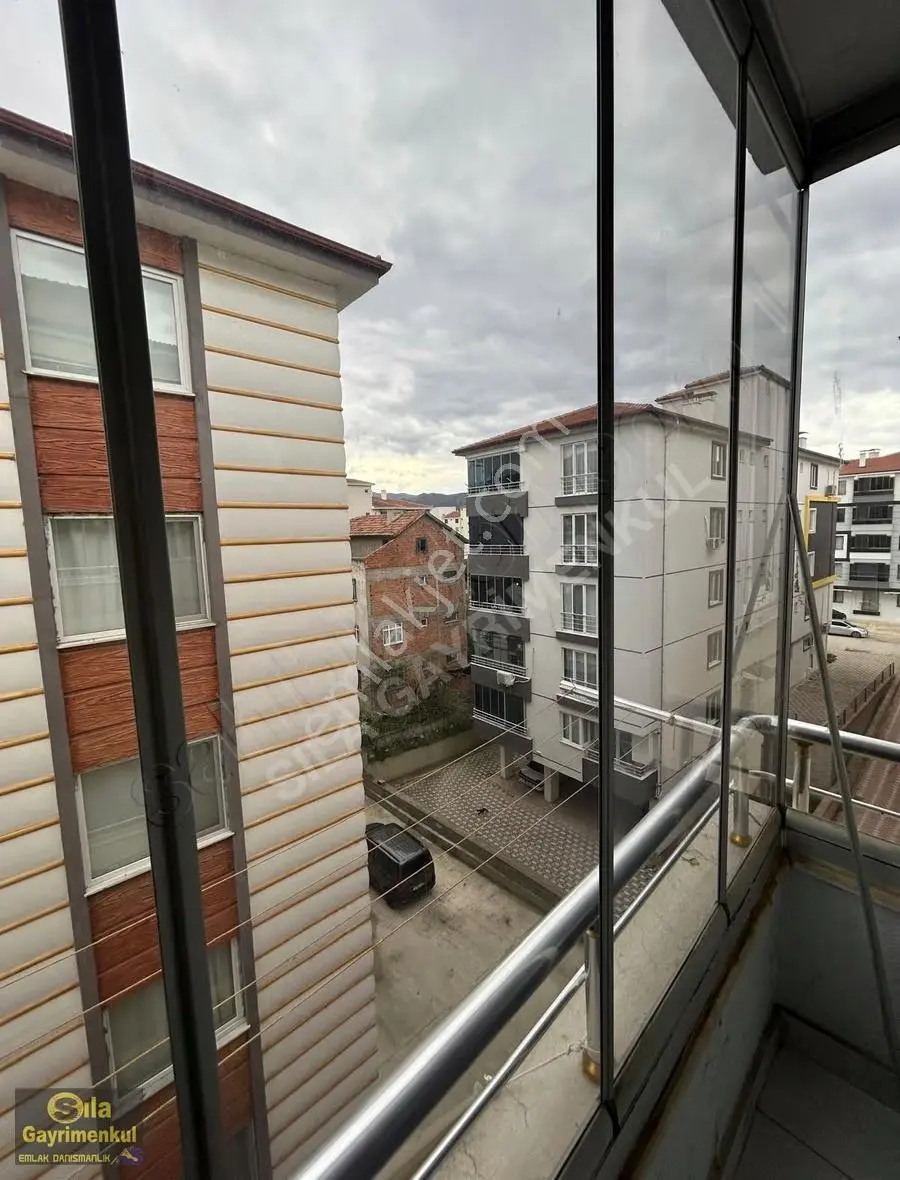 Sıla Gayrumenkulden Yeni Mah'de 3+1 İçi Yapılı Ara Kat Daire - Görsel 4