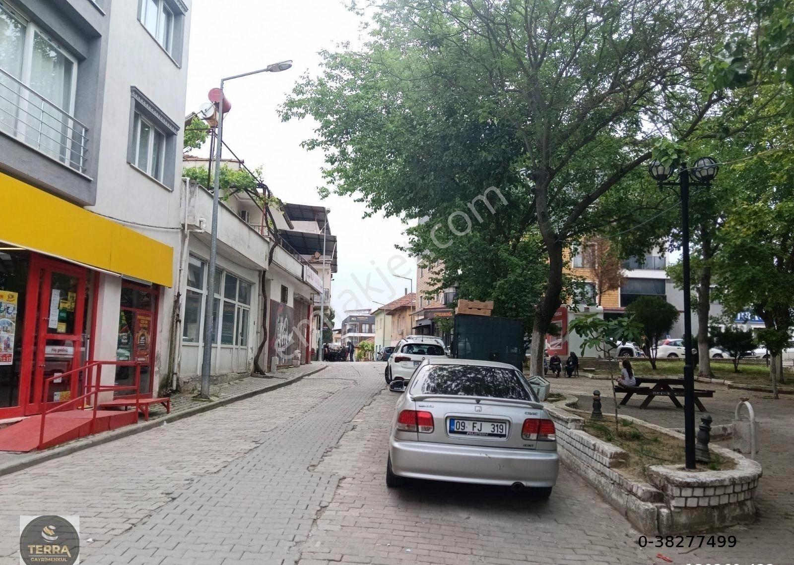Germencik İstasyon Mah. Kurumsal Kiracılı 370 M2 3 Tapulu Dükkan - Görsel 11