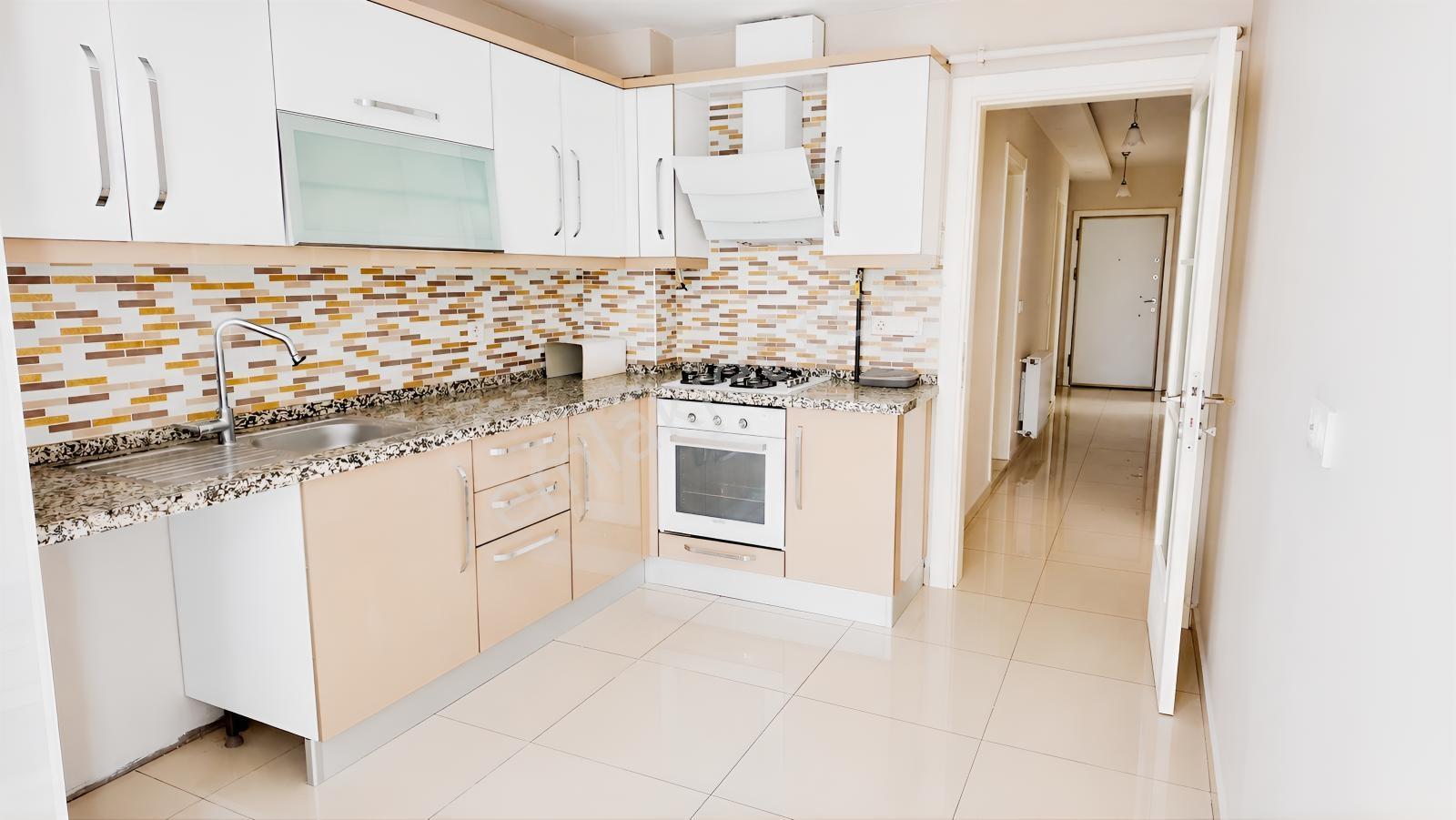 Aydın Merkez Efeler Girne Mahallesinde Kiralık Ayrı Mutfaklı 2+1 - Görsel 18