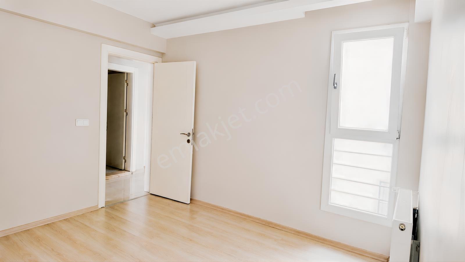 Aydın Merkez Efeler Girne Mahallesinde Kiralık Ayrı Mutfaklı 2+1 - Görsel 6