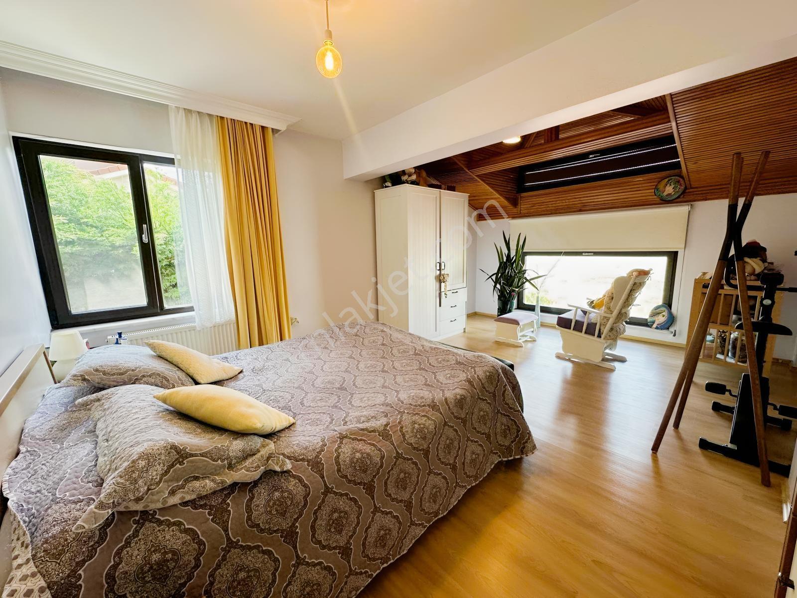 Mudanya Mürsel'de Muhteşem Doğa Ve Deniz Manzaralı 6+2 Villa - Görsel 20