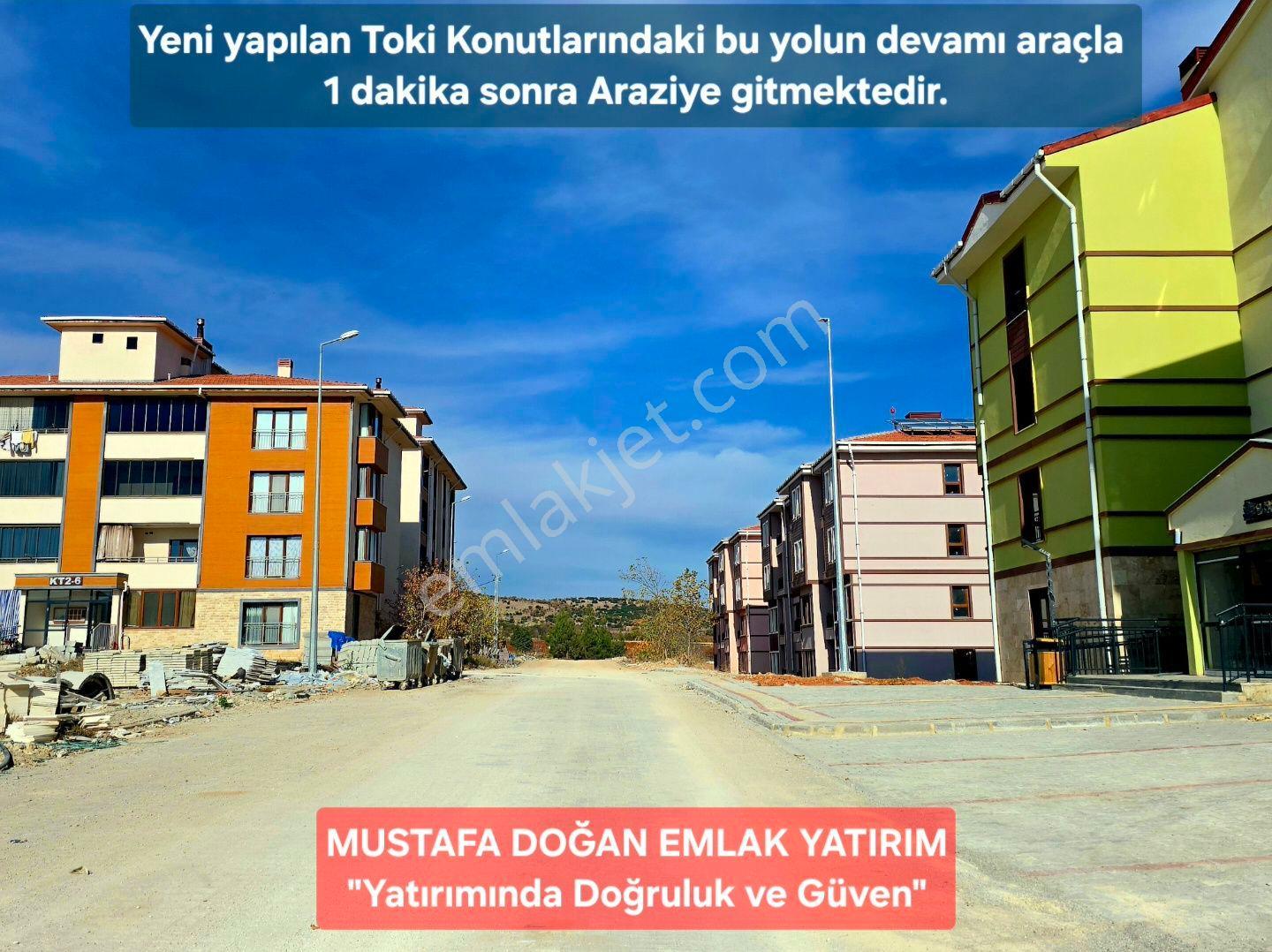 Denizli Bekilli Merkezde Resmi Yolu Var Toki Konutları İlçe Otoyol Yanı 4973 M² Çok Uygun.açıklamada - Görsel 8