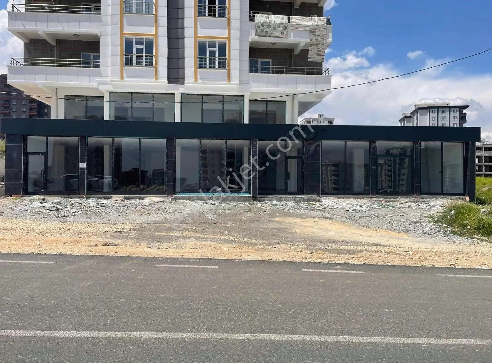 Burhan Kılınç'dan Kiralık Dükkan & Mağaza