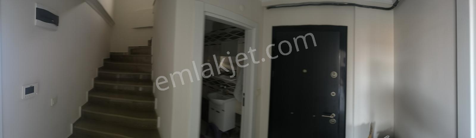 Kartepe Çiftlik Mahallesinde Kiralık 2+1 Dubleks Daire - Görsel 2
