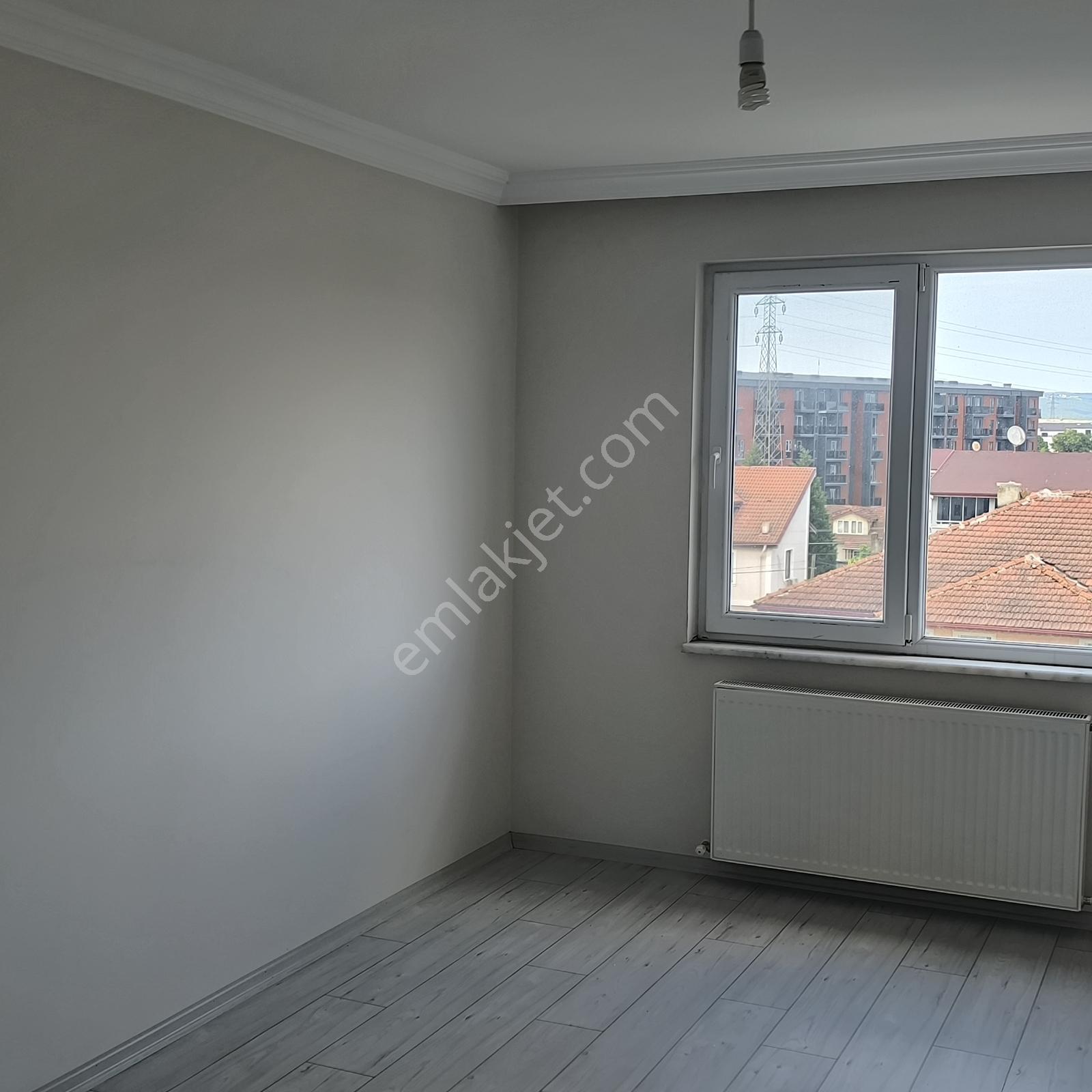 Kartepe Çiftlik Mahallesinde Kiralık 2+1 Dubleks Daire - Görsel 24