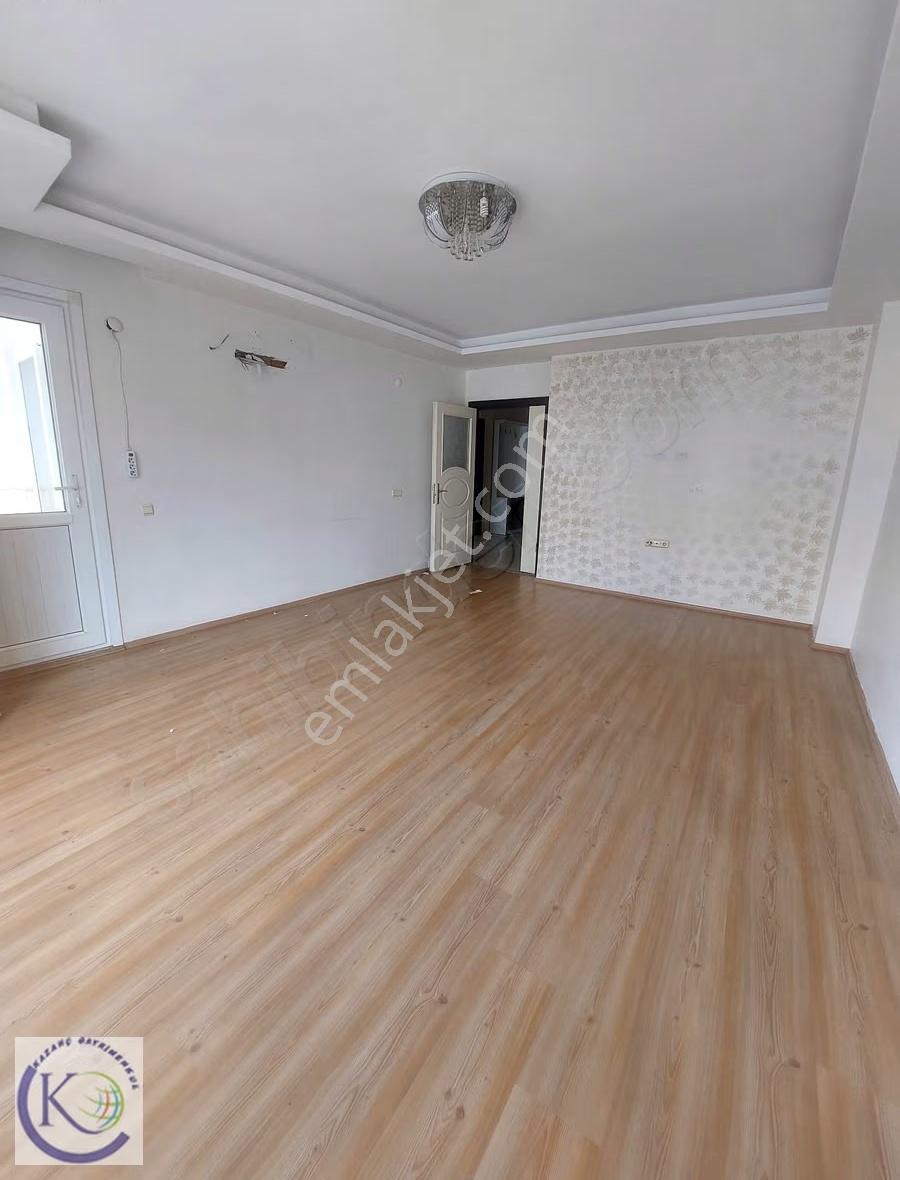 Kazanç Gayrimenkul'den Fatih Mahallesi'nde Kiralık 3+1 Daire