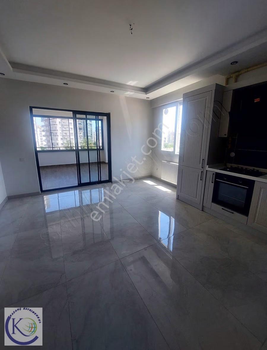 Kazanç'tan Mezitli Merkez Mah. Kiralık 5+1 Ultra Lüks Daire - Görsel 35