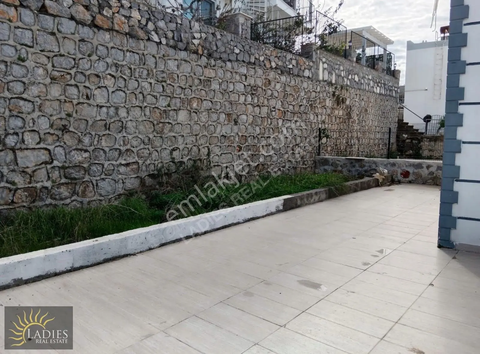 İncebel Tatil Sitesinde Satılık 3+1 Havuzlu Deniz Manzaralı Vill - Görsel 3