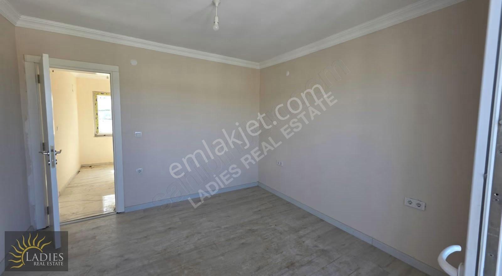 İncebel Tatil Sitesinde Satılık 3+1 Havuzlu Deniz Manzaralı Vill - Görsel 15