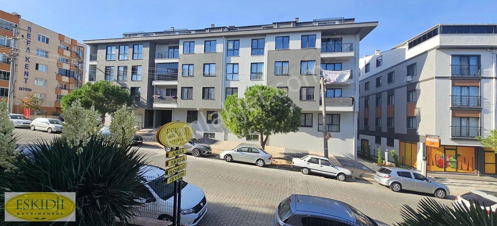 Çanakkale Kepez Atrium Evleri'nde Kiralık Net 90 M2 İşyeri