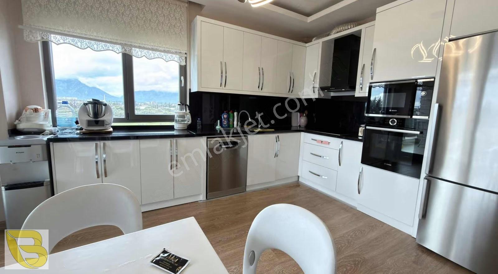 Yeşlbayırda Muhteşem Konumda Havuzlu Satılık 6+1 Dubleks Daire - Görsel 34