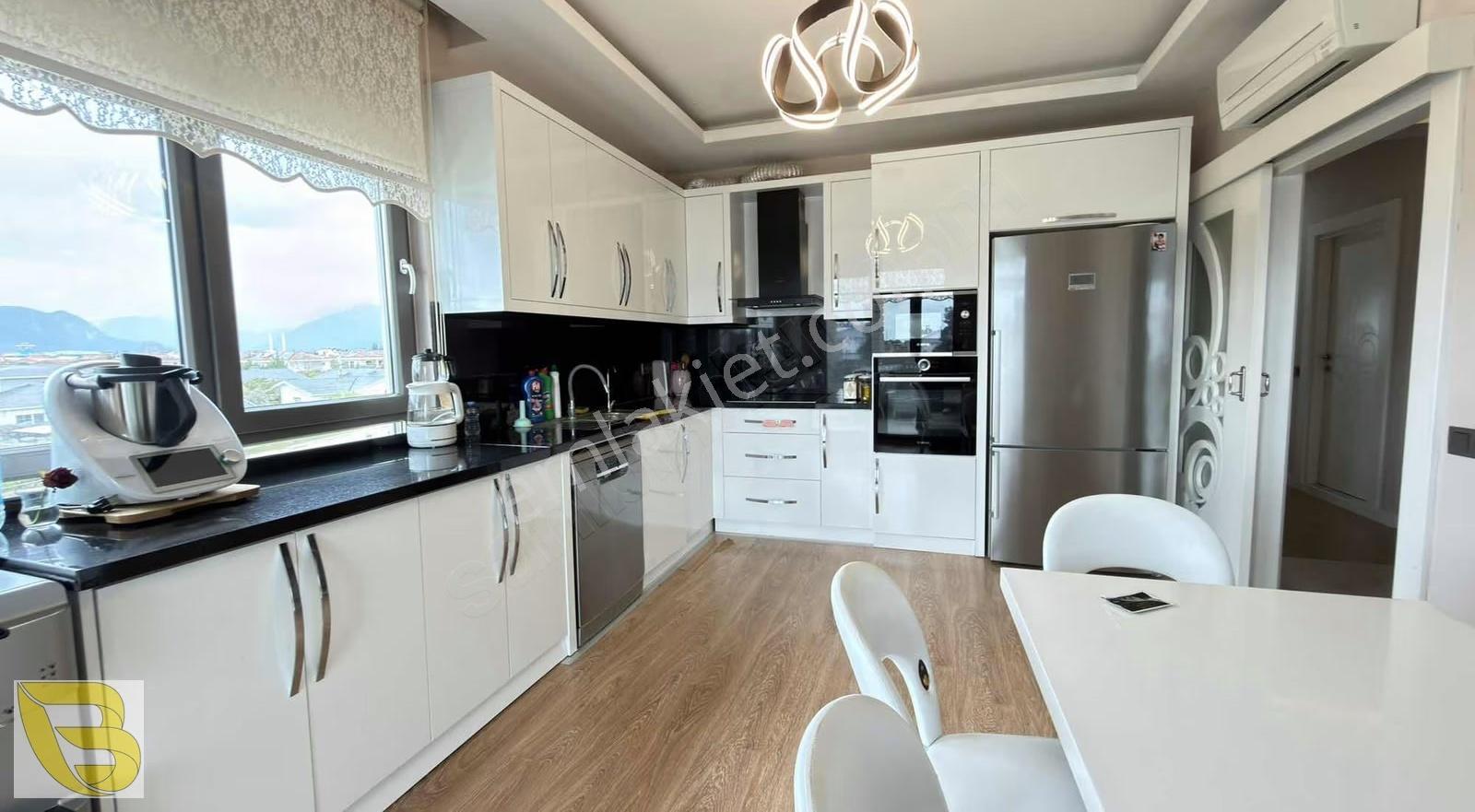 Yeşlbayırda Muhteşem Konumda Havuzlu Satılık 6+1 Dubleks Daire - Görsel 10