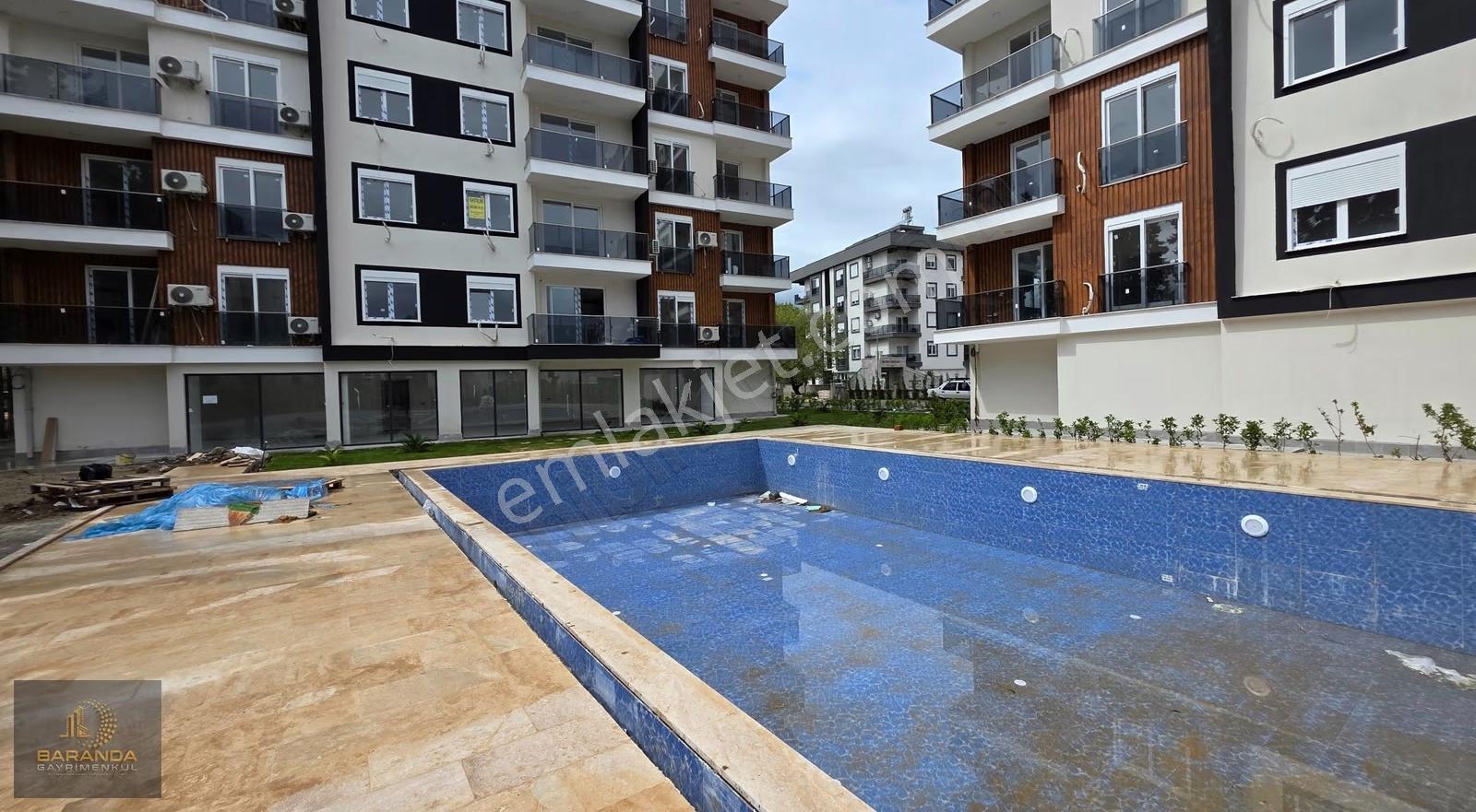 Kum Mah. Havuzlu Site İçinde Oturuma Hazır Satılık 1+1 Daire - Görsel 19